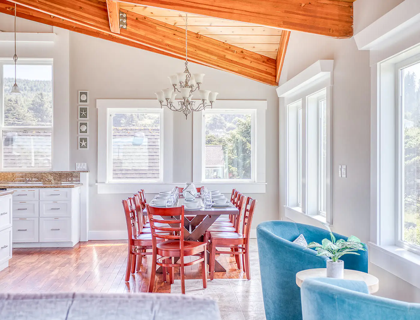Elegant home with sauna private hot tub and ocean views accessible by elevator