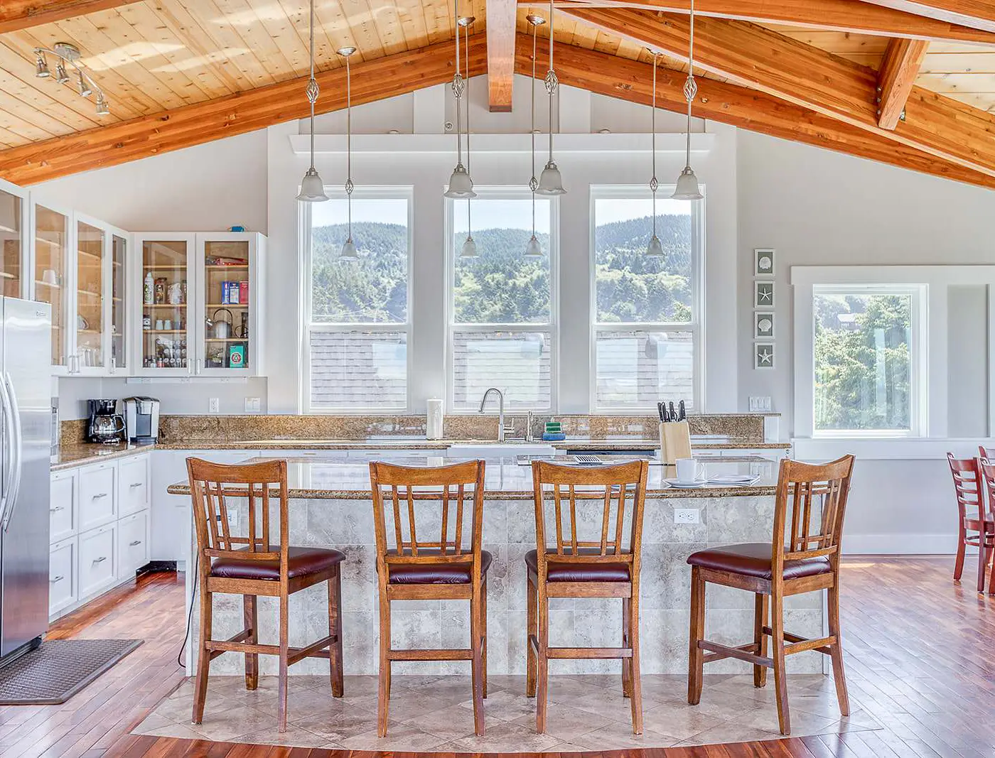 Elegant home with sauna private hot tub and ocean views accessible by elevator