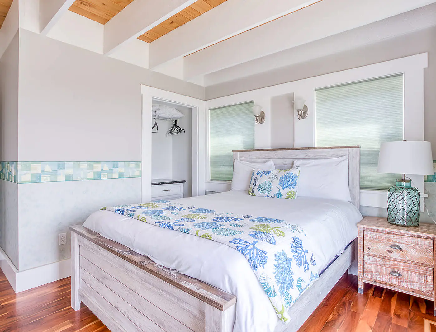 Elegant home with sauna private hot tub and ocean views accessible by elevator