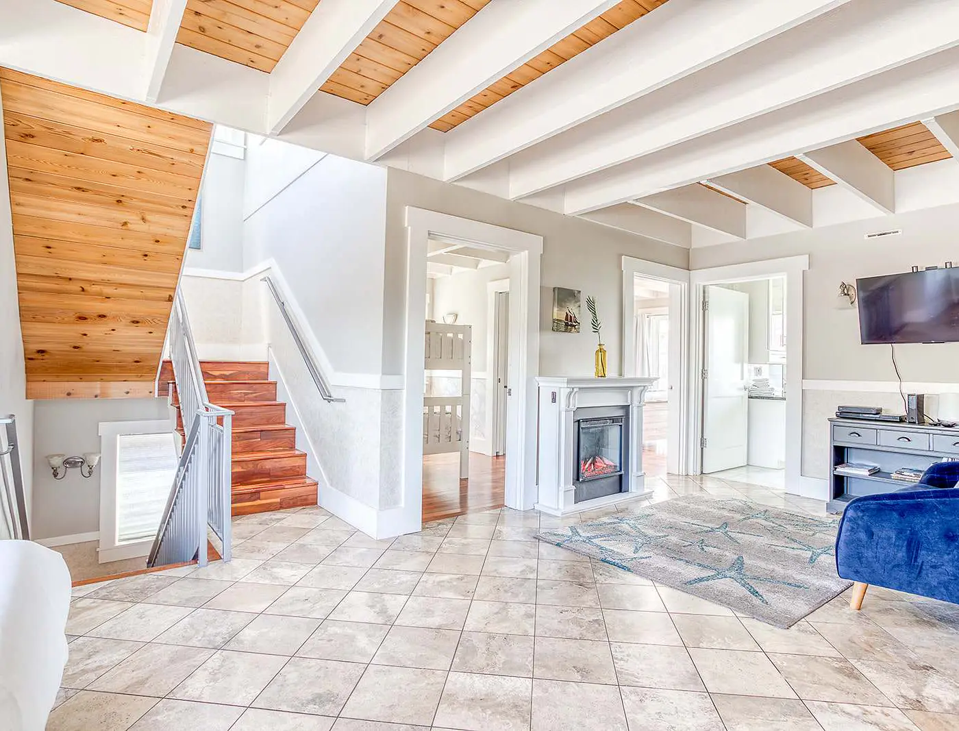 Elegant home with sauna private hot tub and ocean views accessible by elevator