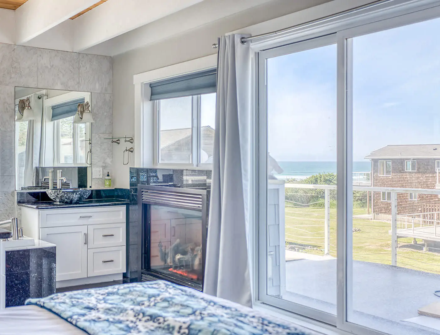 Elegant home with sauna private hot tub and ocean views accessible by elevator