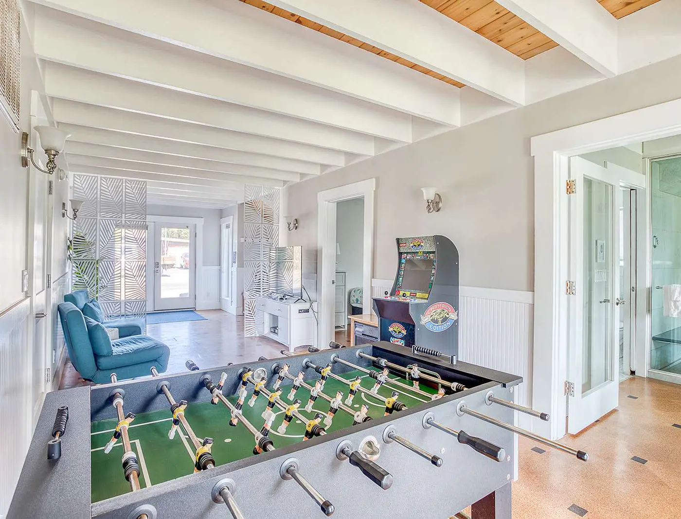 Elegant home with sauna private hot tub and ocean views accessible by elevator