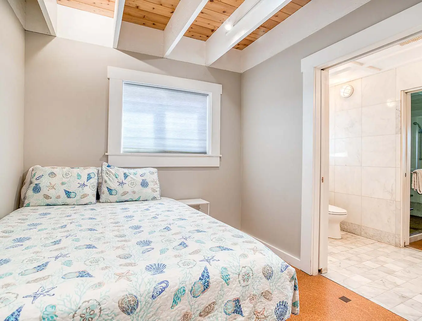 Elegant home with sauna private hot tub and ocean views accessible by elevator