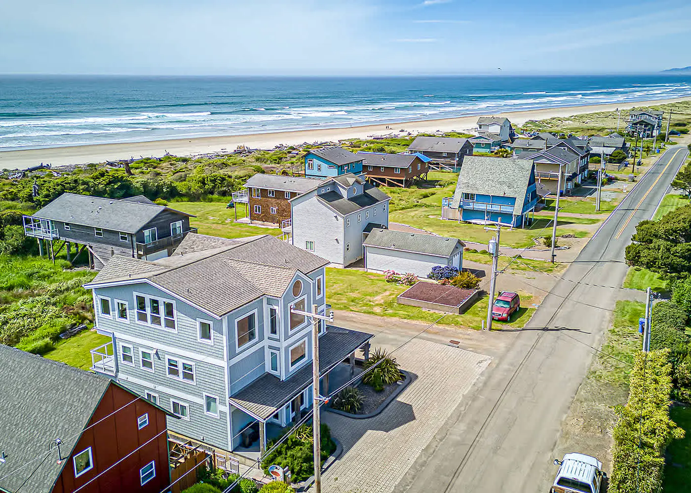 Elegant home with sauna private hot tub and ocean views accessible by elevator