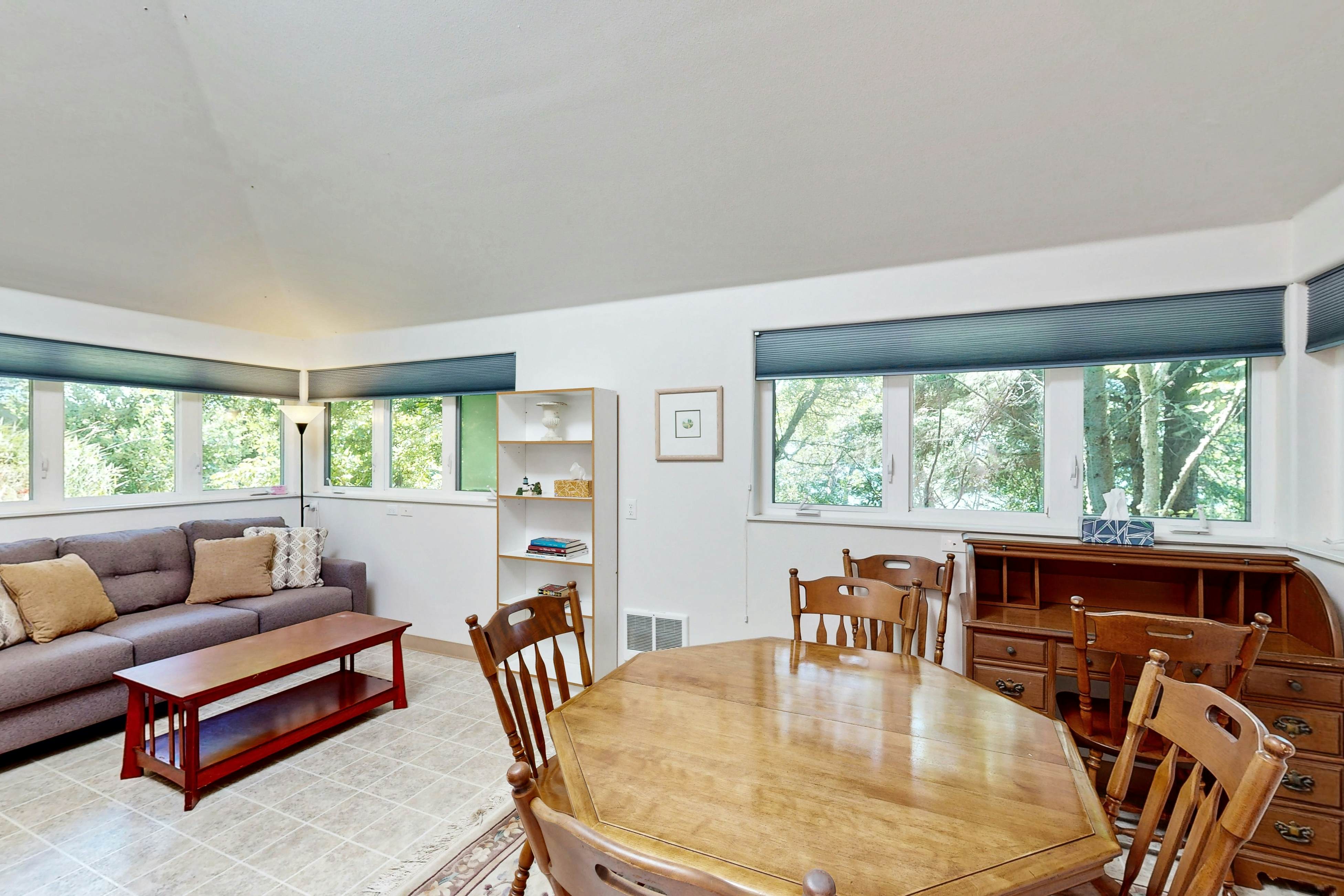 Custom dog-friendly home with Netarts Bay views - includes a separate casita