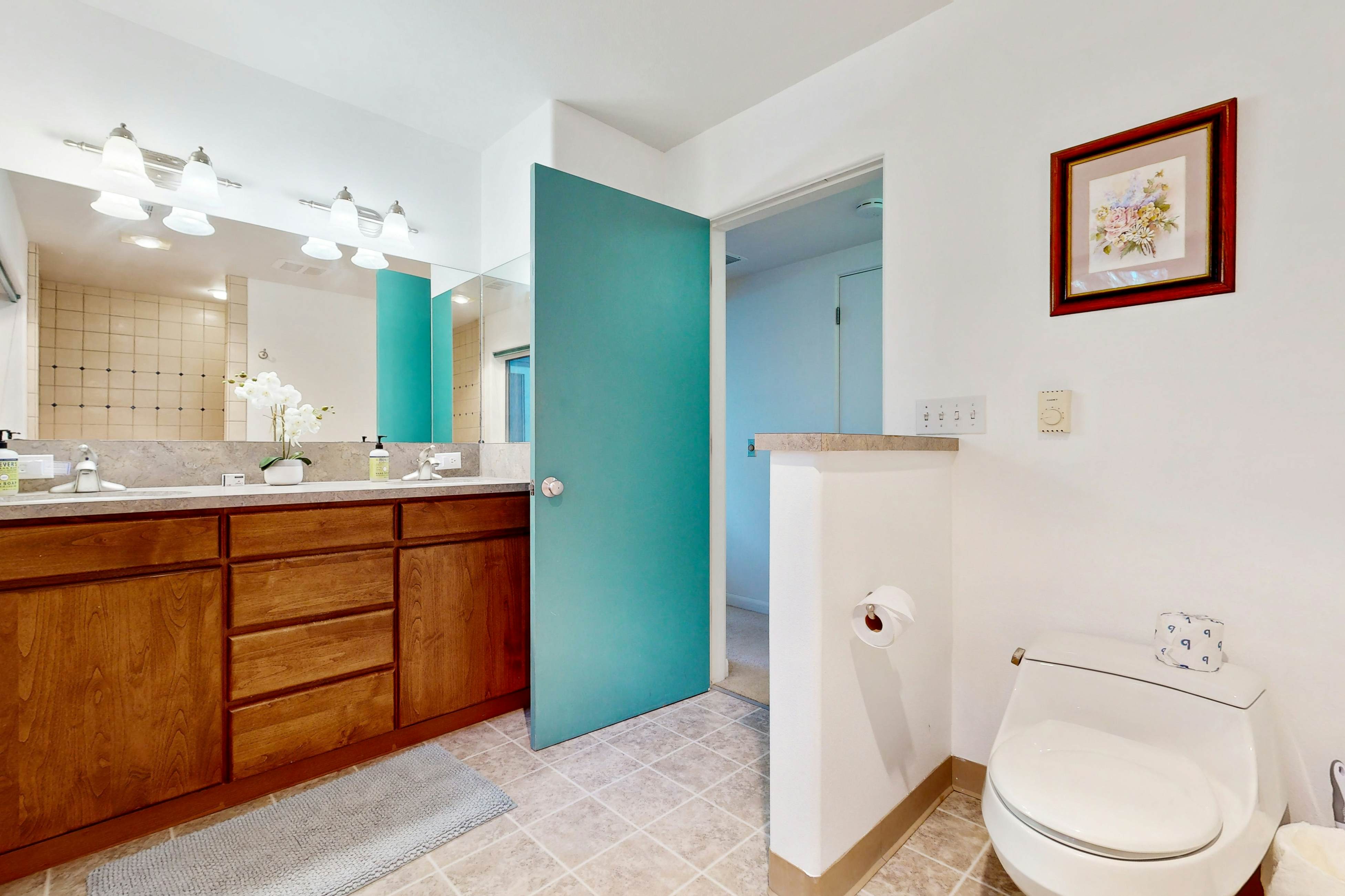 Custom dog-friendly home with Netarts Bay views - includes a separate casita