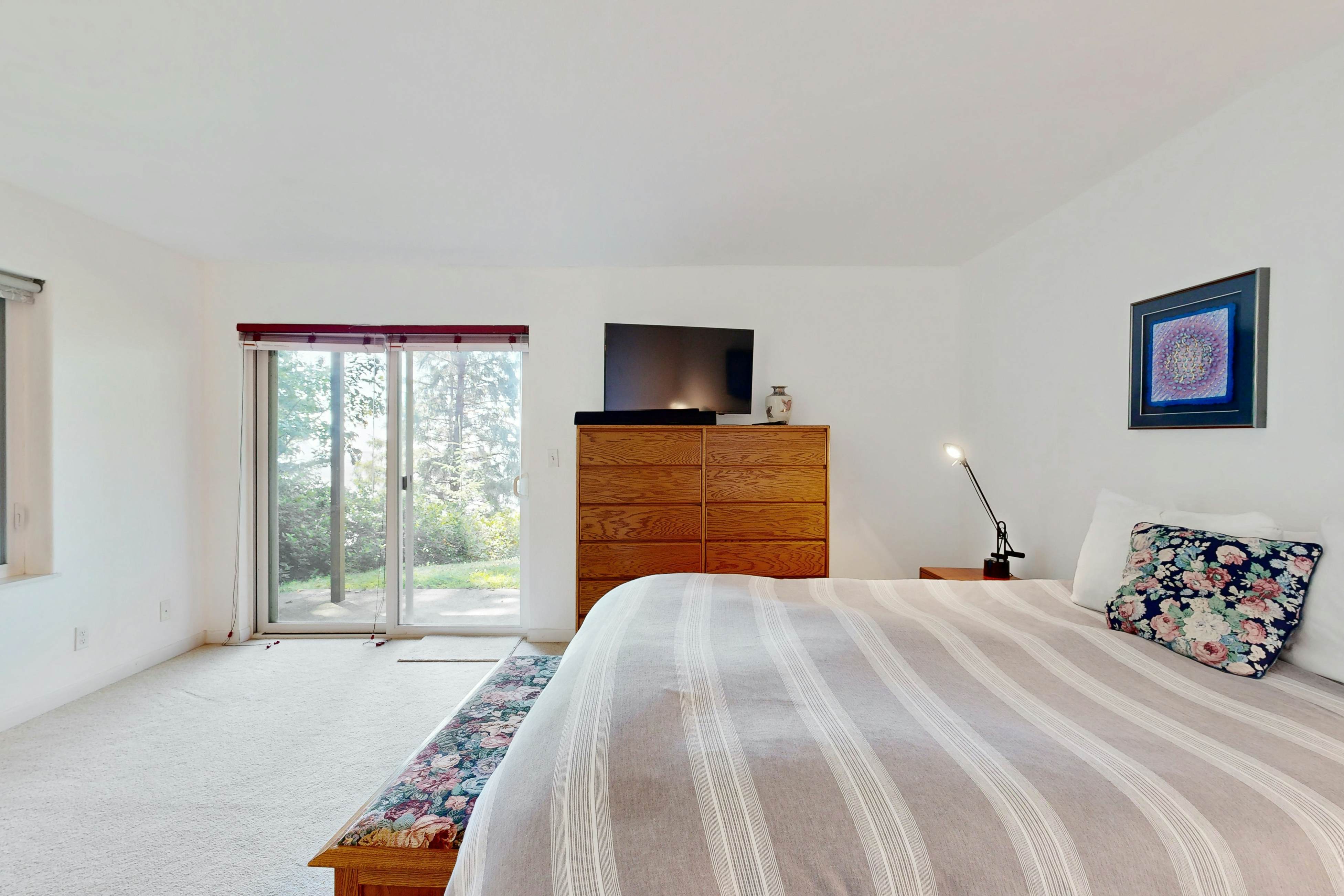 Custom dog-friendly home with Netarts Bay views - includes a separate casita