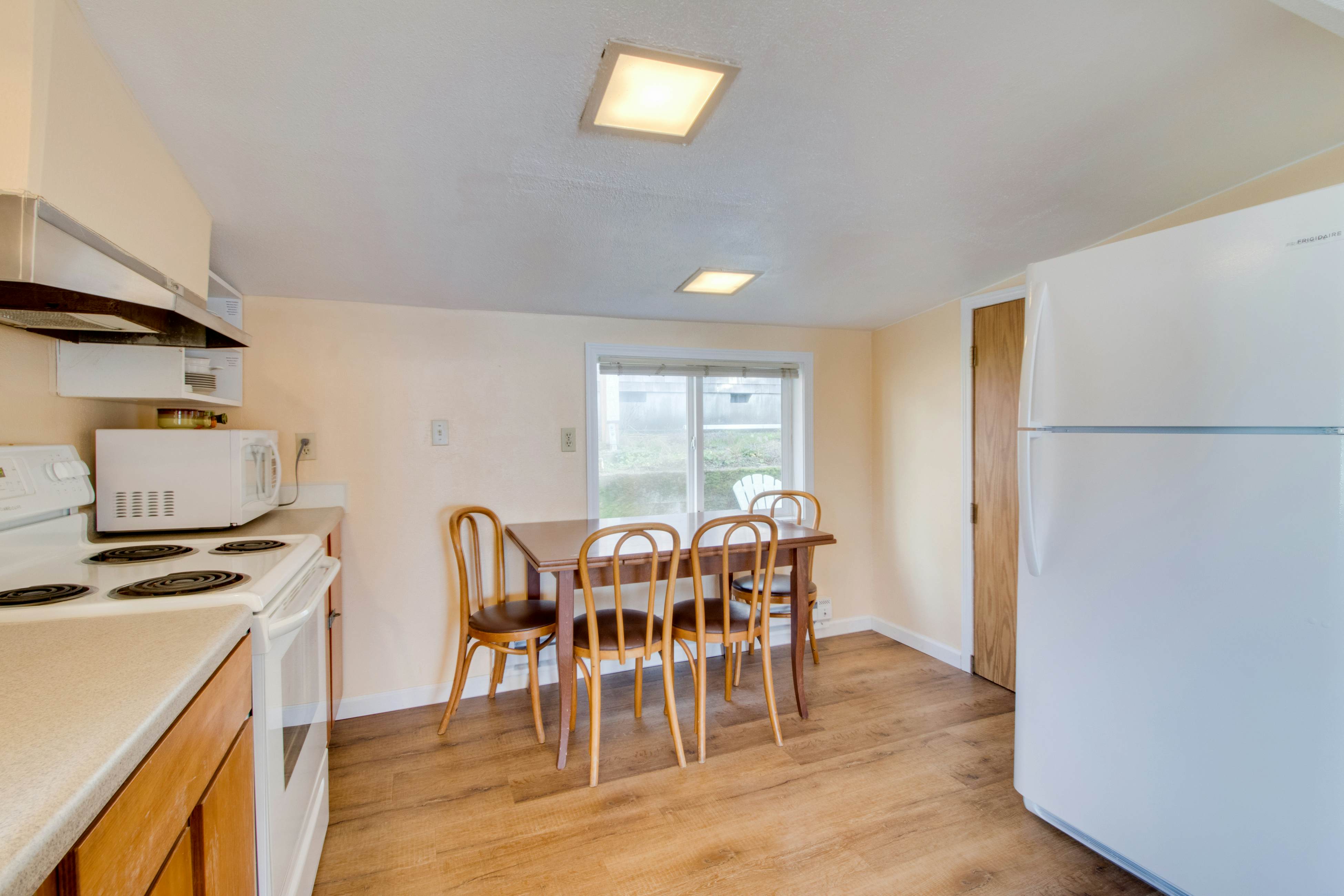 Bright Oceanfront Home with Stunning Pacific and Bay Views Near Town