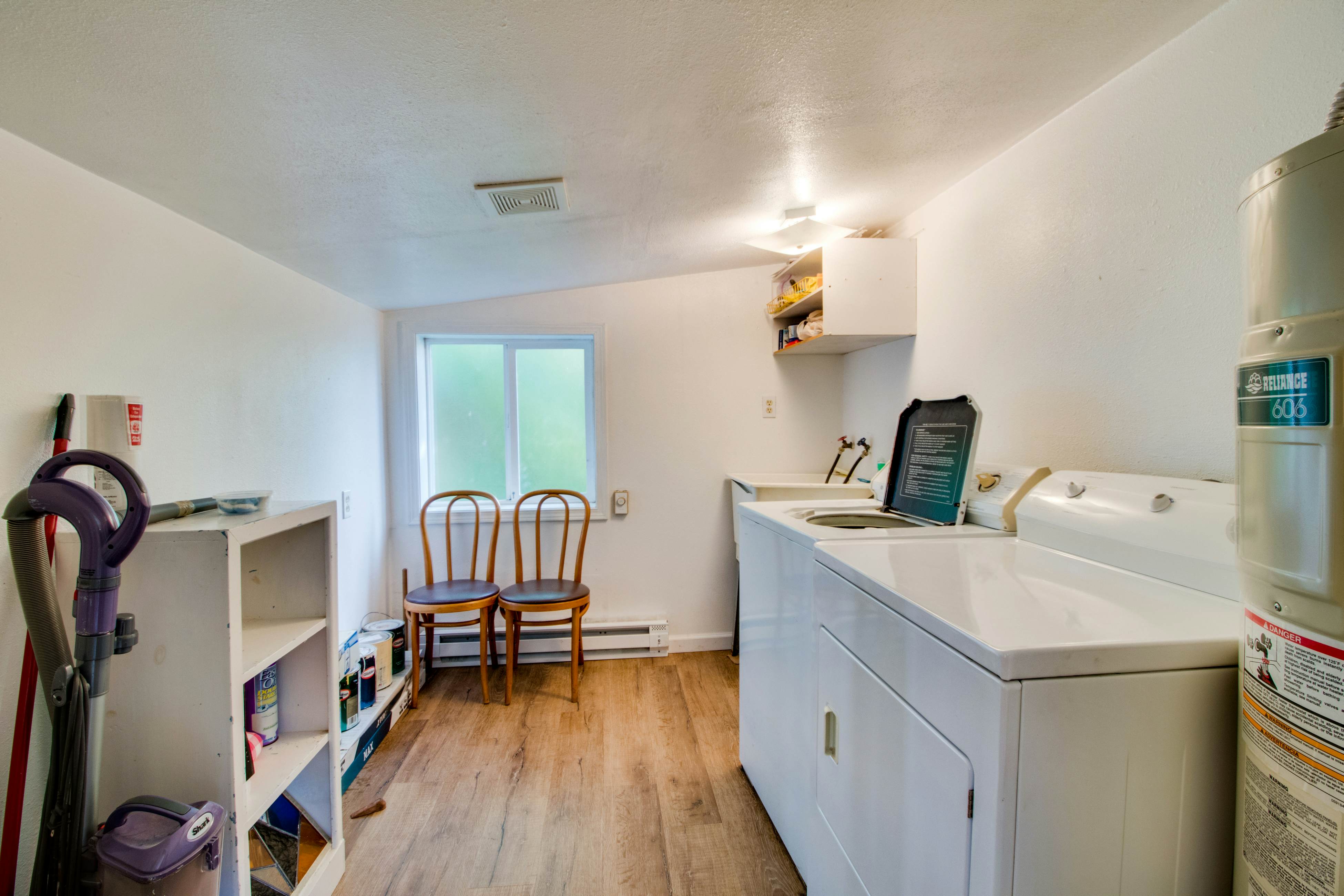 Bright Oceanfront Home with Stunning Pacific and Bay Views Near Town