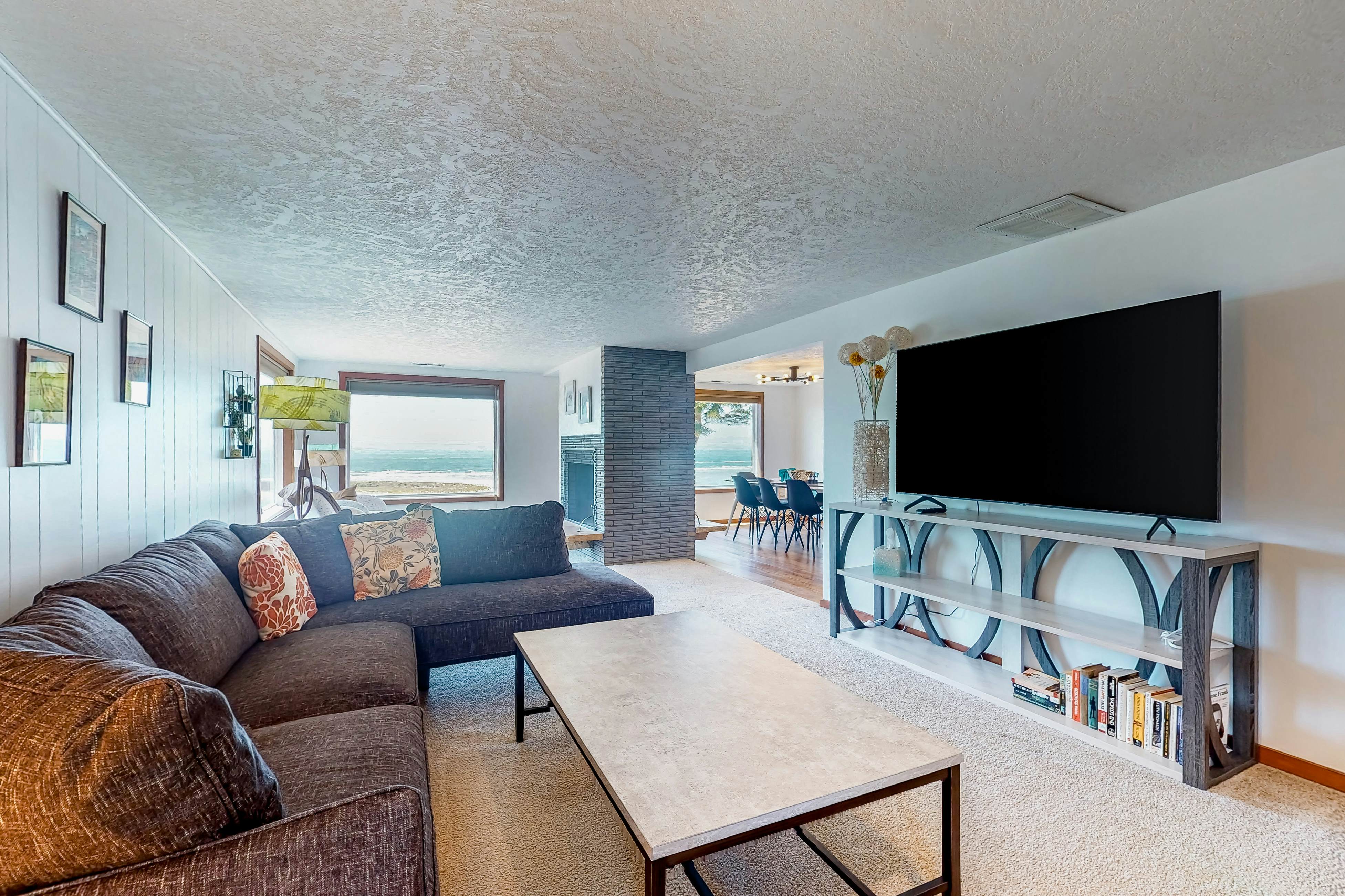 Ocean-view dog-friendly home with hot tub, large lawn, home office, & Ping-Pong