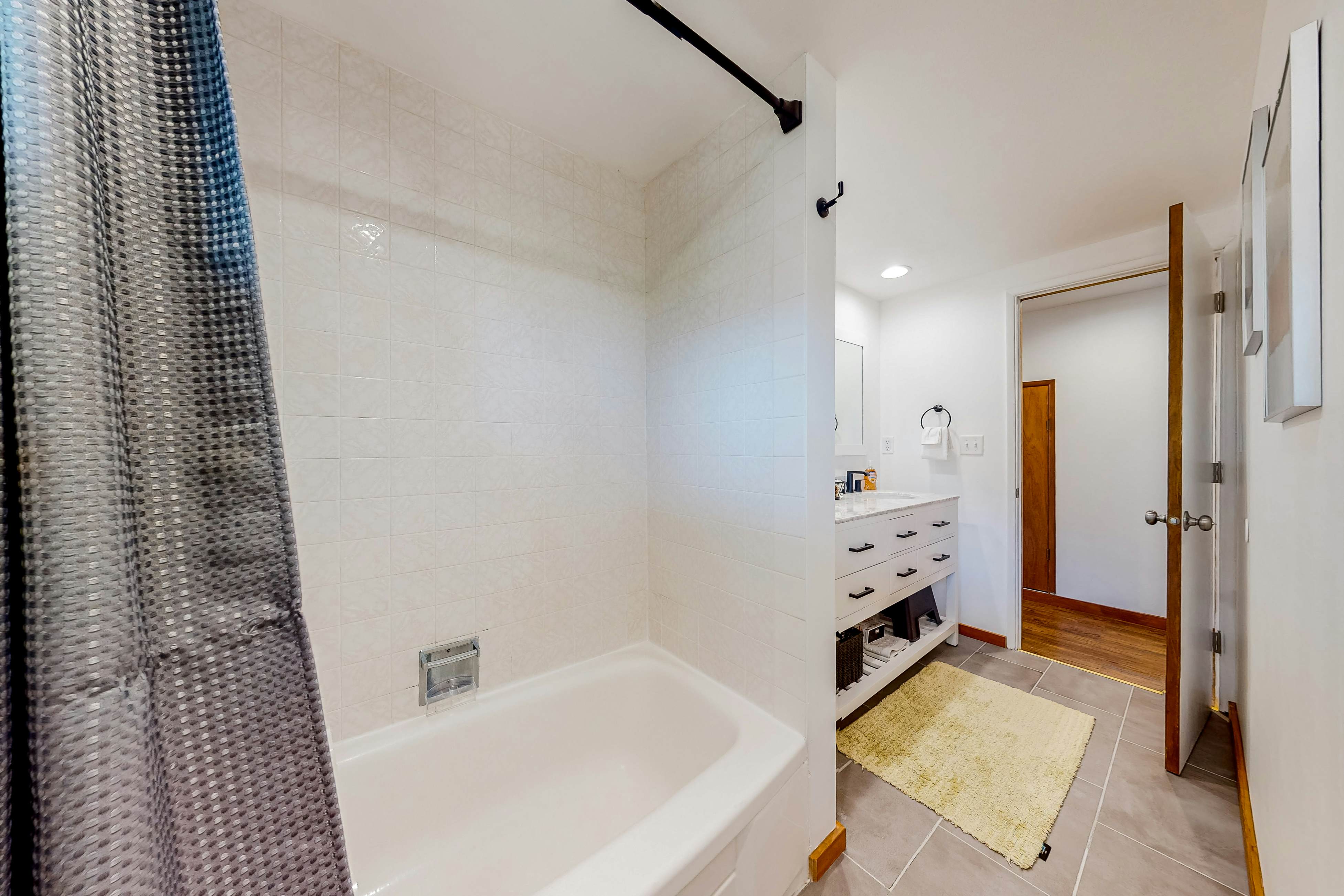 Ocean-view dog-friendly home with hot tub, large lawn, home office, & Ping-Pong