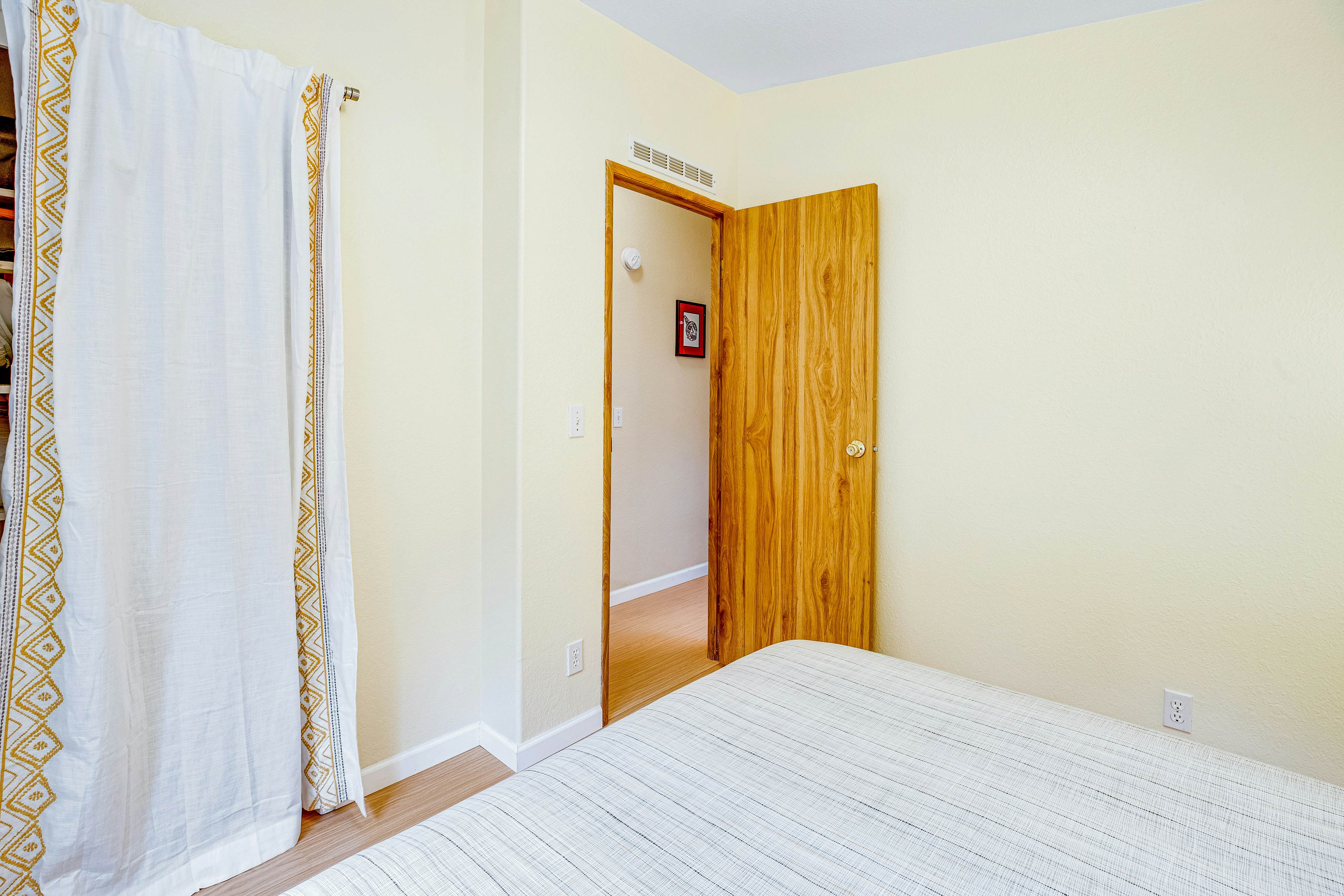 Dog-friendly home with deck, grill, firepit, washer/dryer & WiFi - walk to beach