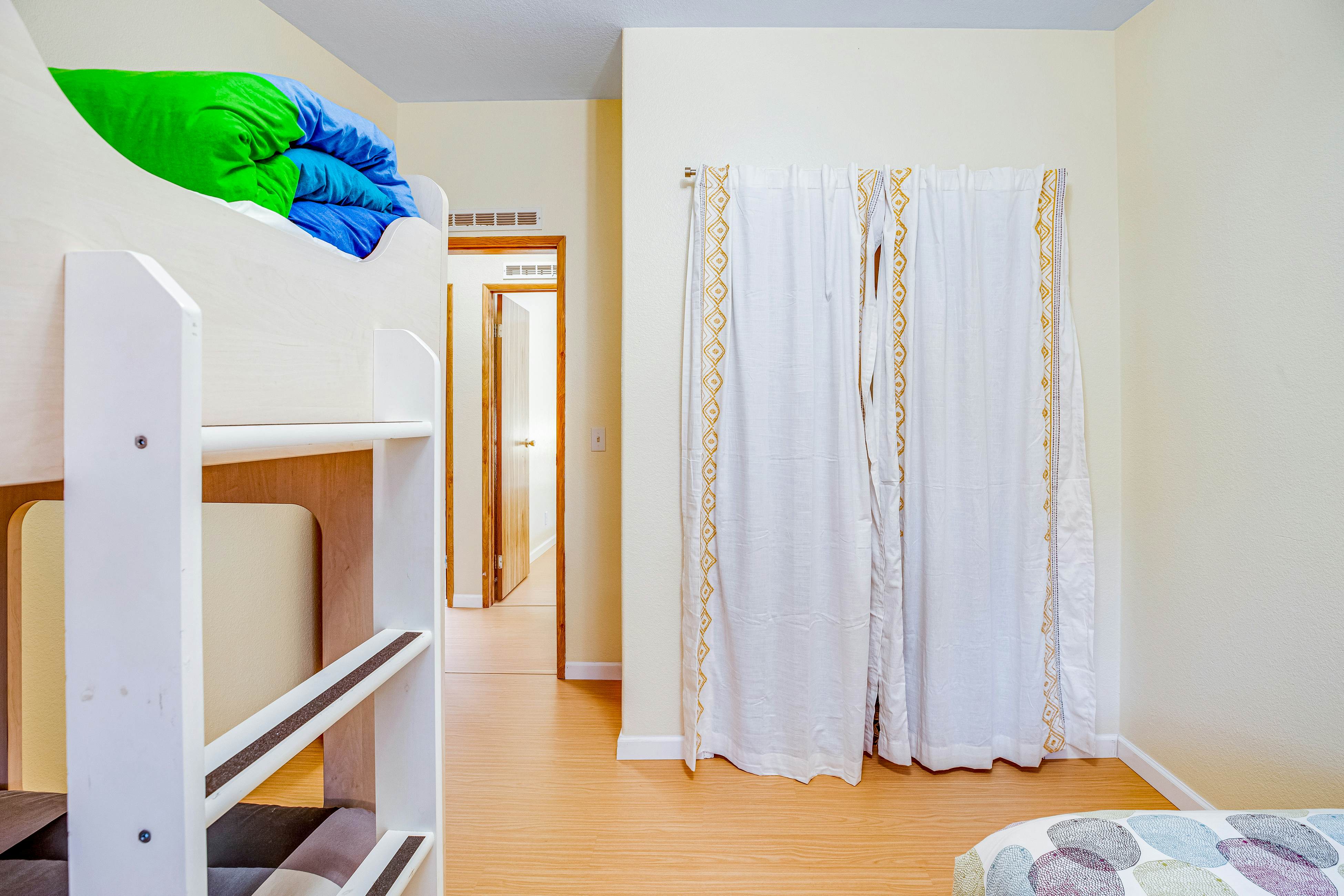 Dog-friendly home with deck, grill, firepit, washer/dryer & WiFi - walk to beach