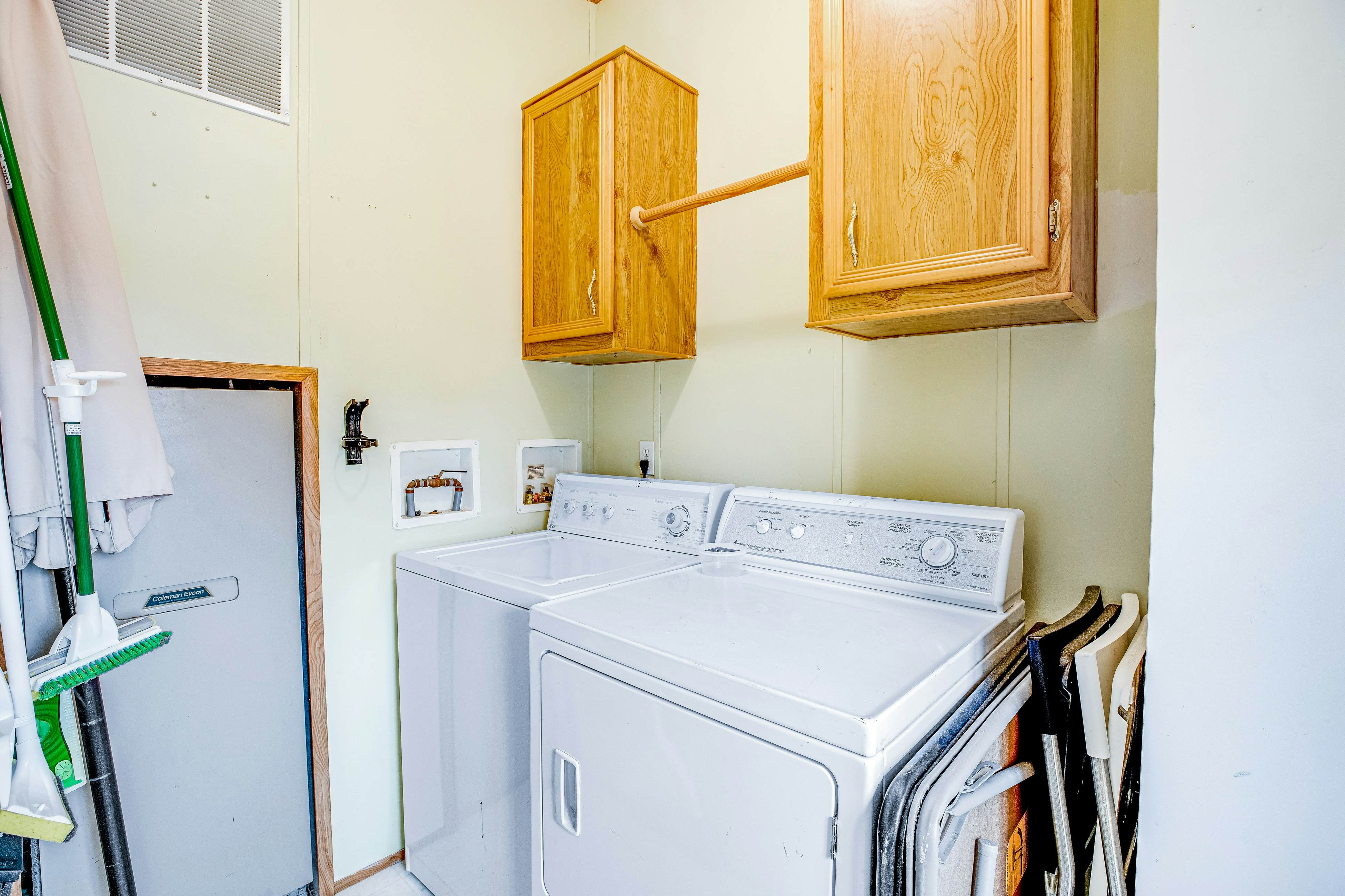 Dog-friendly home with deck, grill, firepit, washer/dryer & WiFi - walk to beach