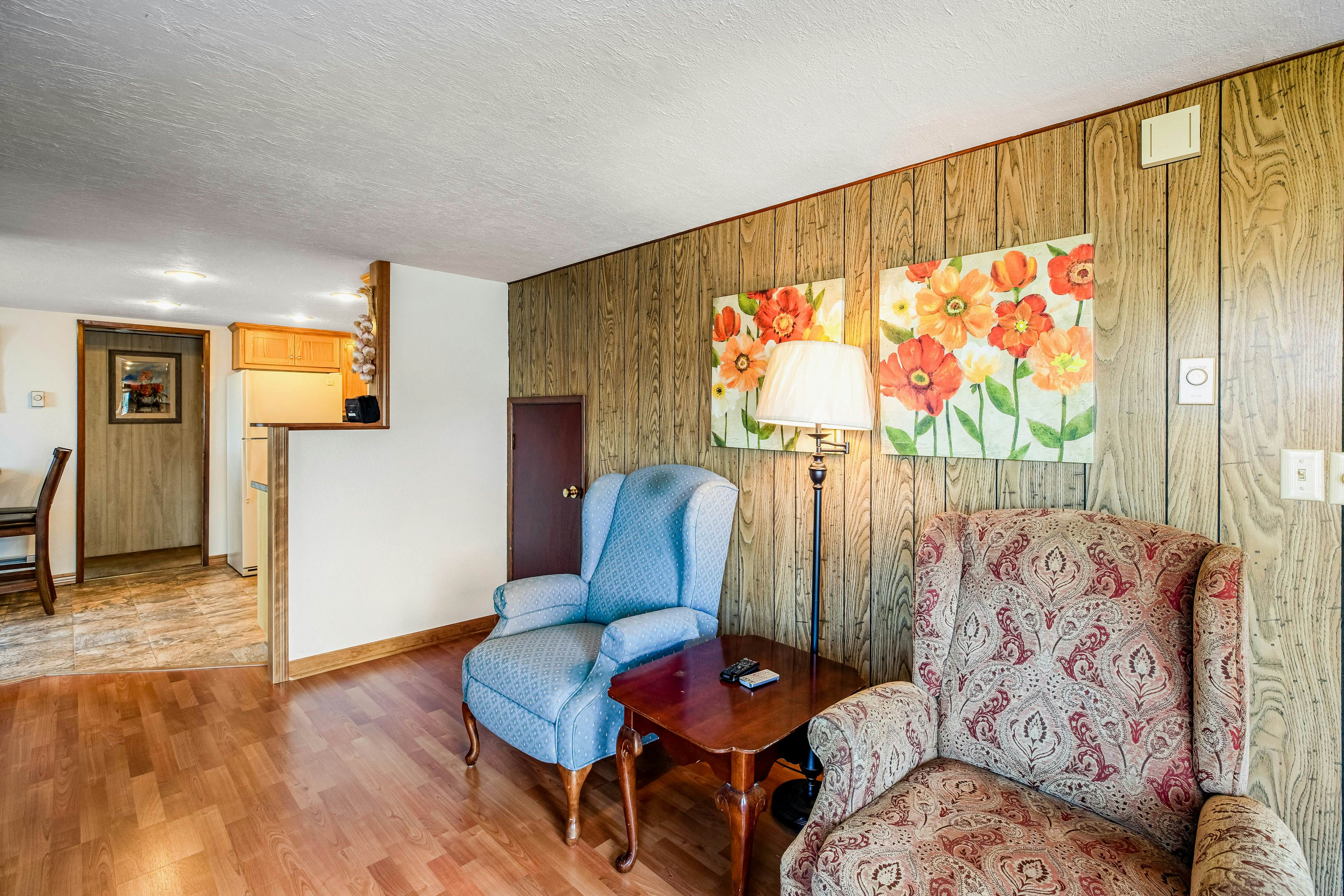 Dog-friendly home with water views, washer/dryer & fireplace - close to beaches