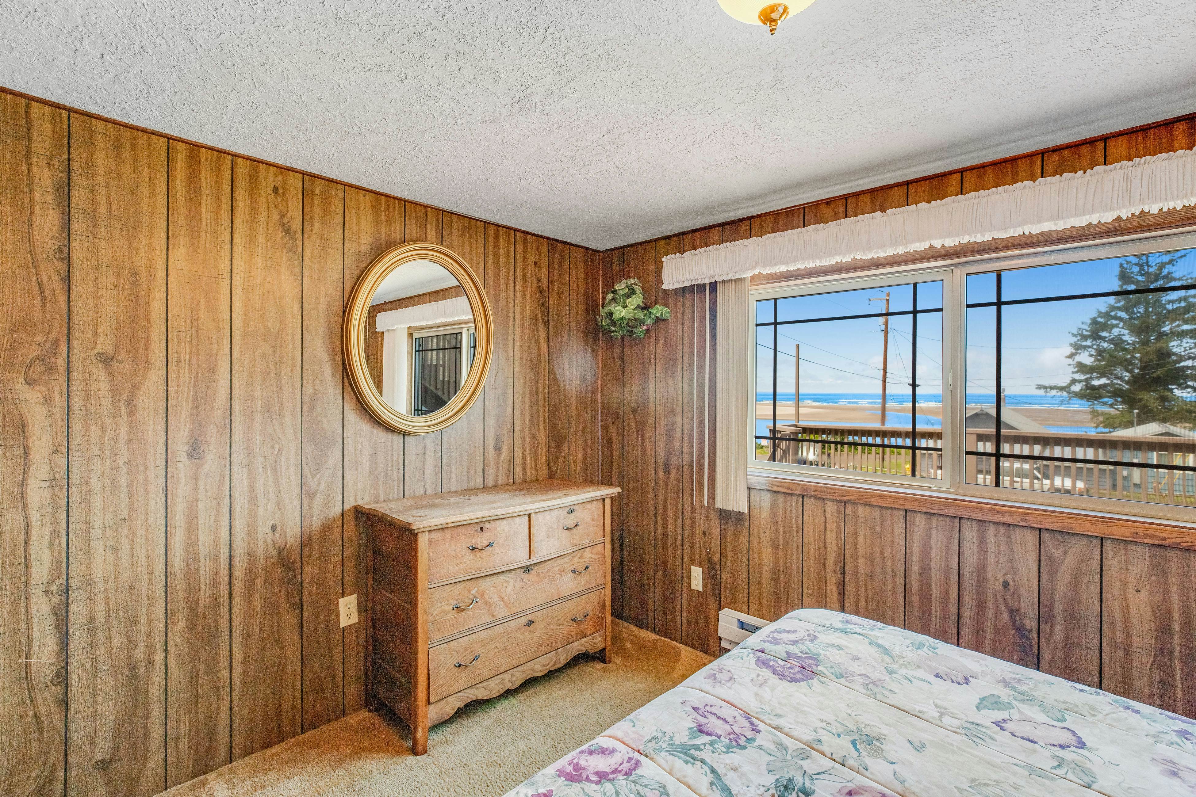 Dog-friendly home with water views, washer/dryer & fireplace - close to beaches