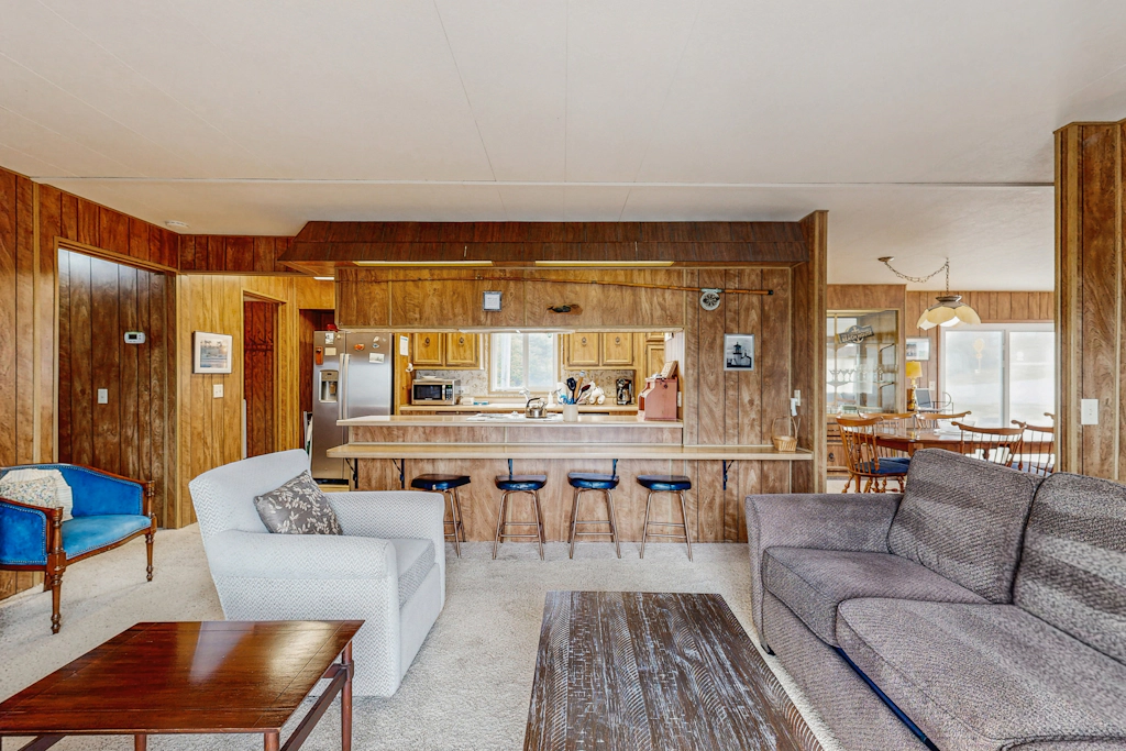 Classic home with partial ocean views and horseshoe pit close to beach