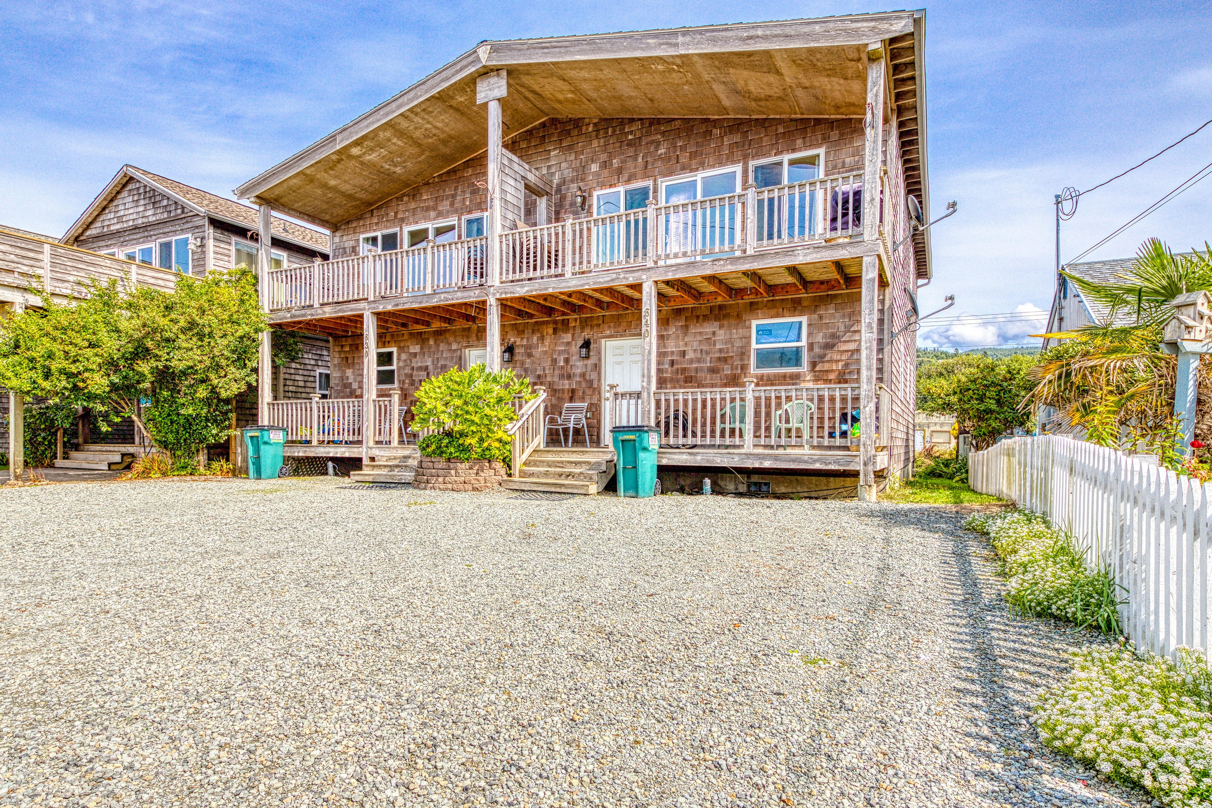 Ocean Views & Modern Interior - Close to Rockaway Beach, Dogs OK
