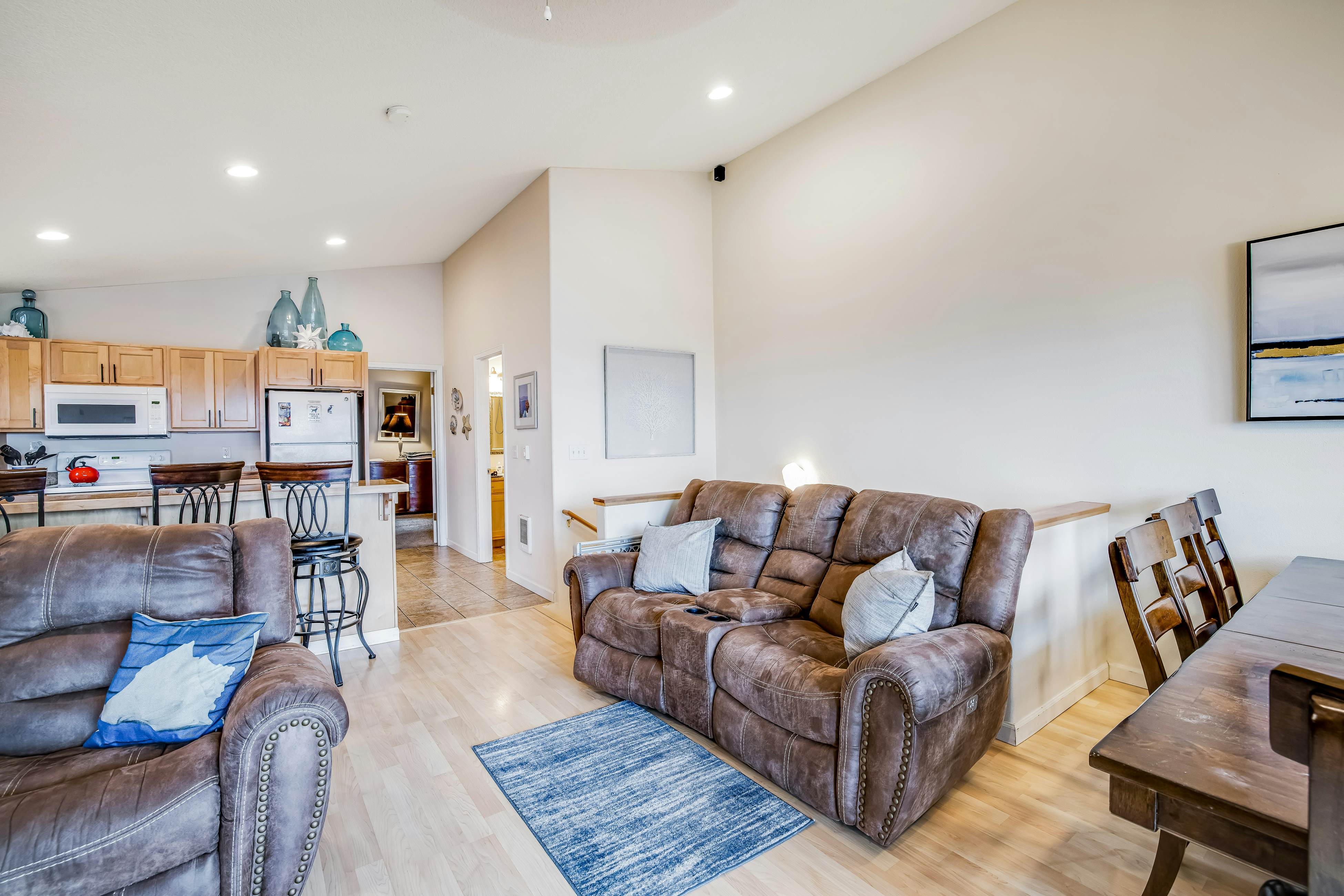 Just Across Street from Beach - Ocean Views & Bright Interior, Dog-friendly