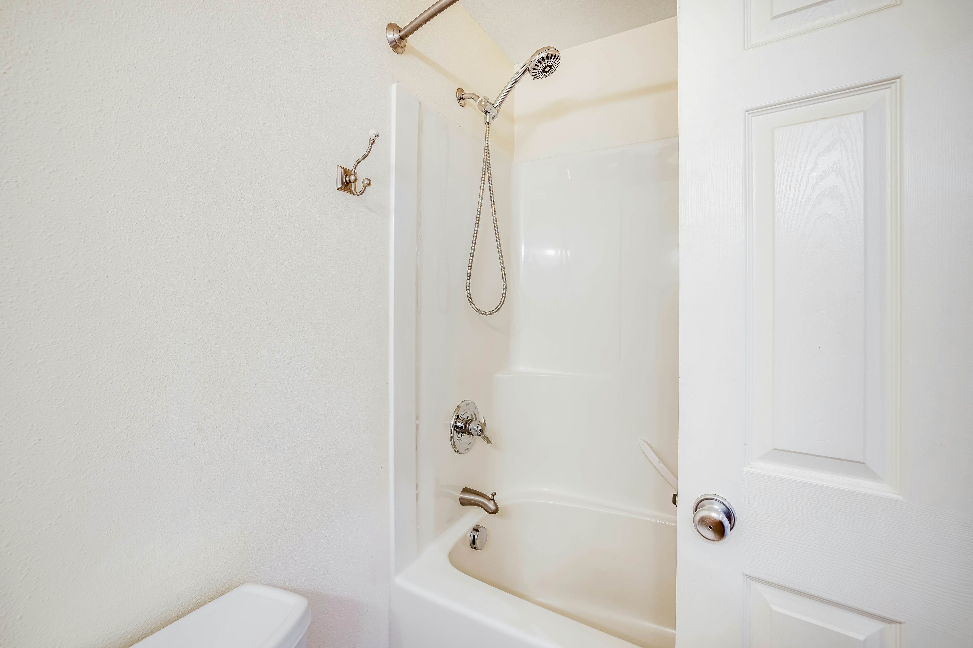 Just Across Street from Beach - Ocean Views & Bright Interior, Dog-friendly