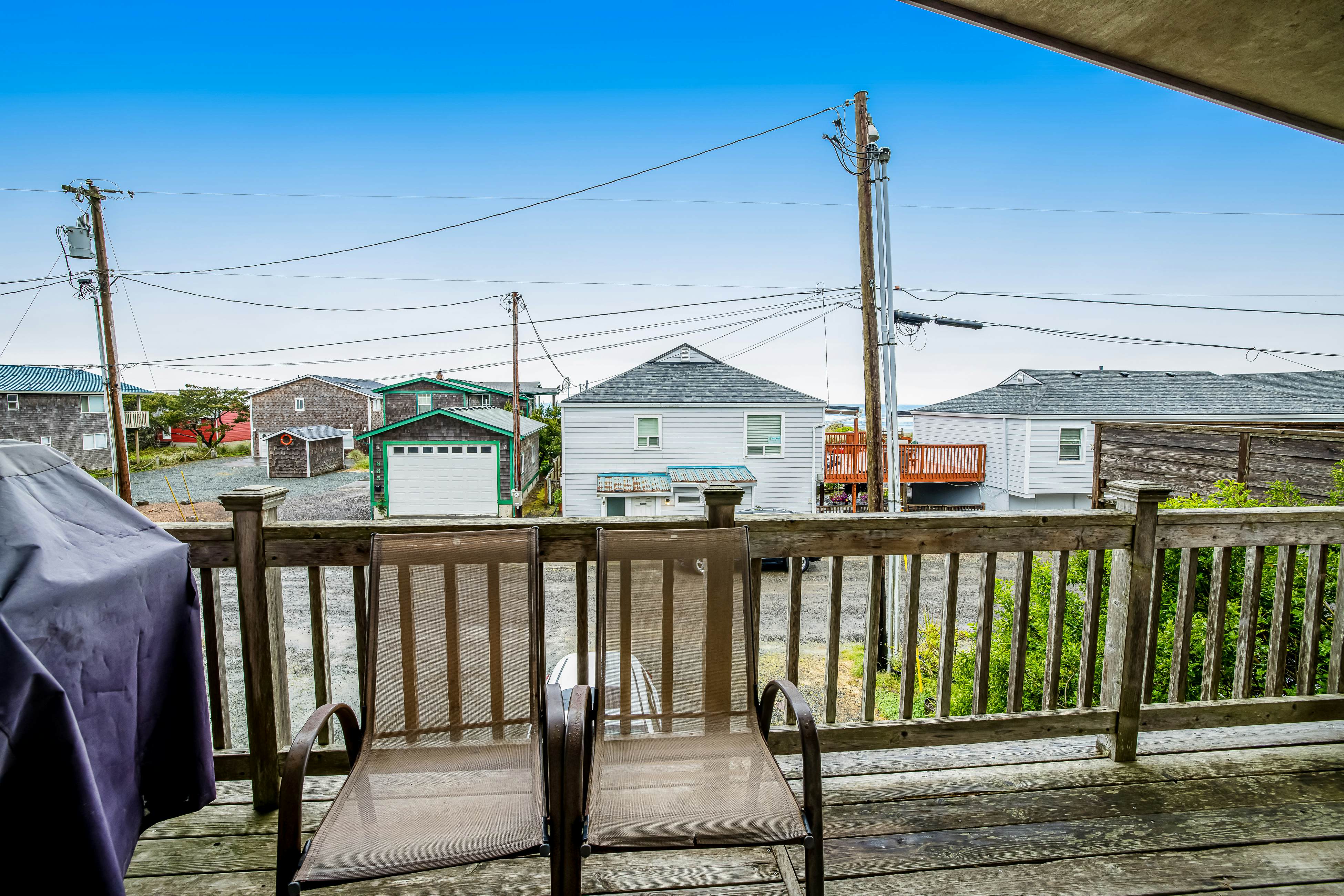 Just Across Street from Beach - Ocean Views & Bright Interior, Dog-friendly