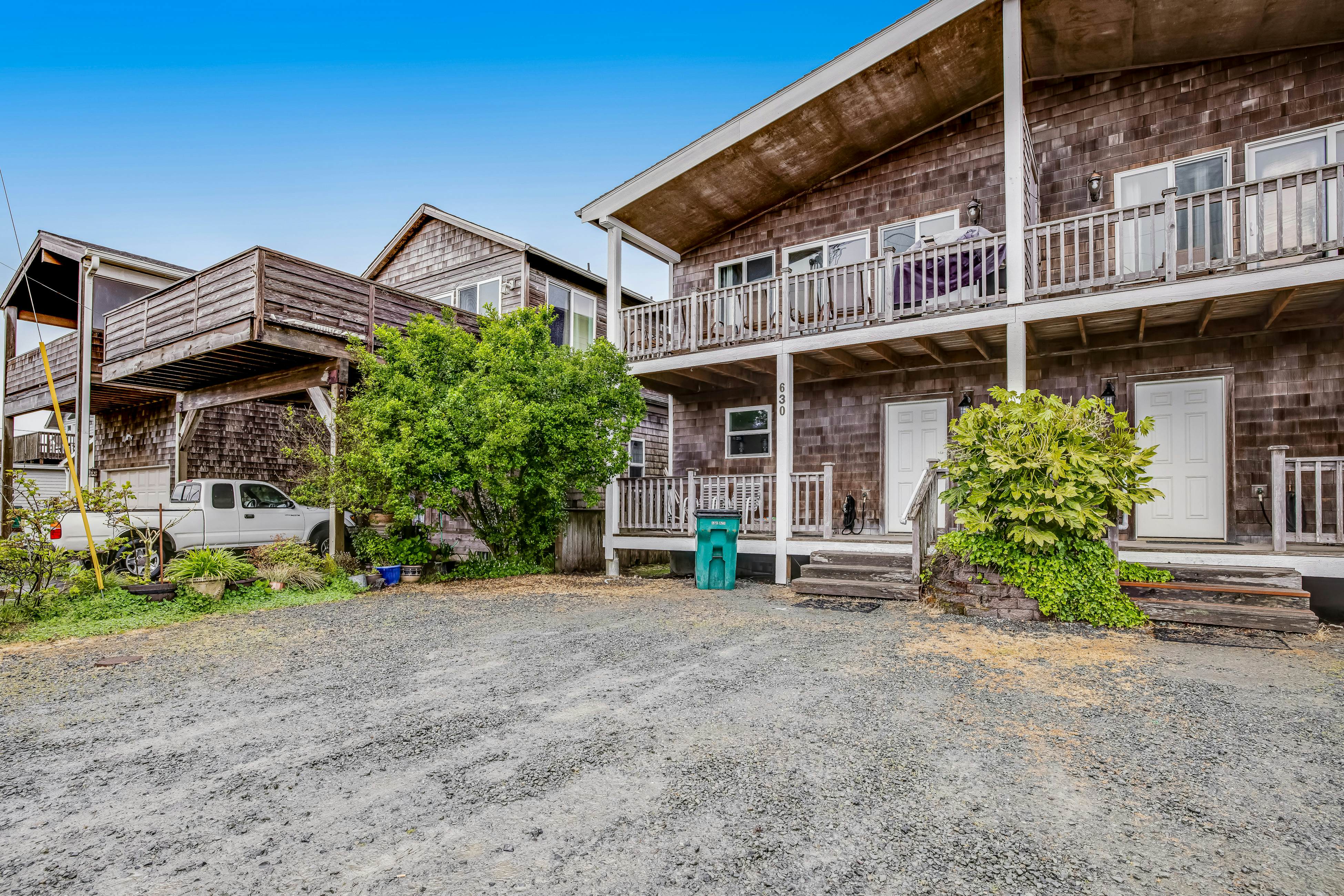 Just Across Street from Beach - Ocean Views & Bright Interior, Dog-friendly