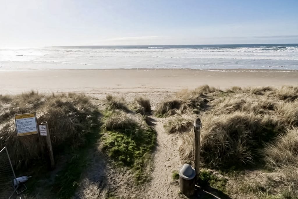 Coastal Paradise Awaits Spacious Retreat with Firepit and Entertainment