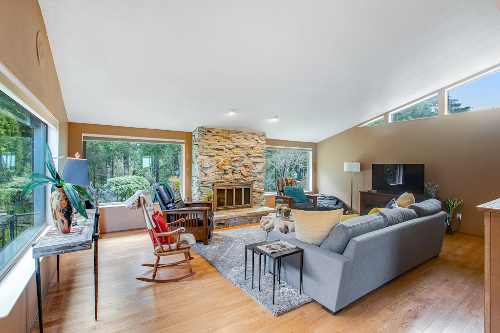 Exquisite Home with Top of the World Views Free WiFi Washer Dryer