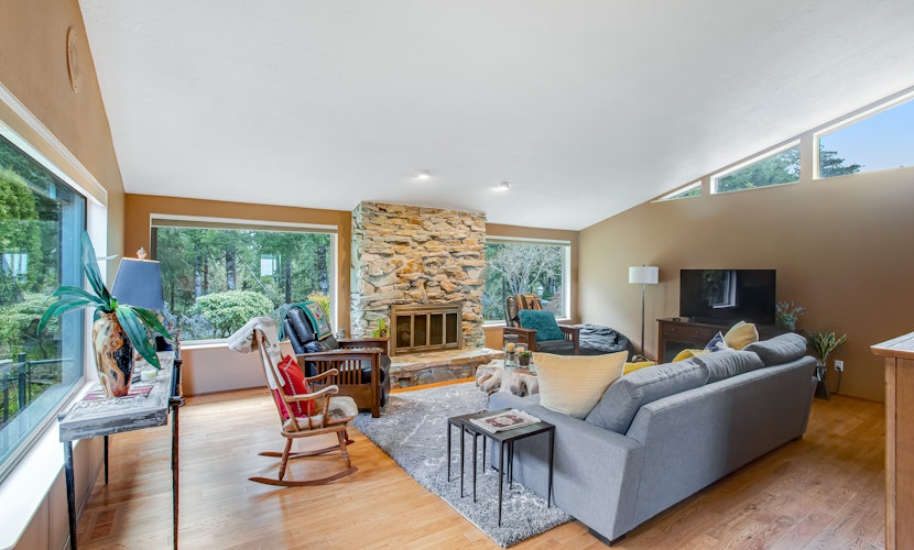 Exquisite Home with Top of the World Views Free WiFi Washer Dryer