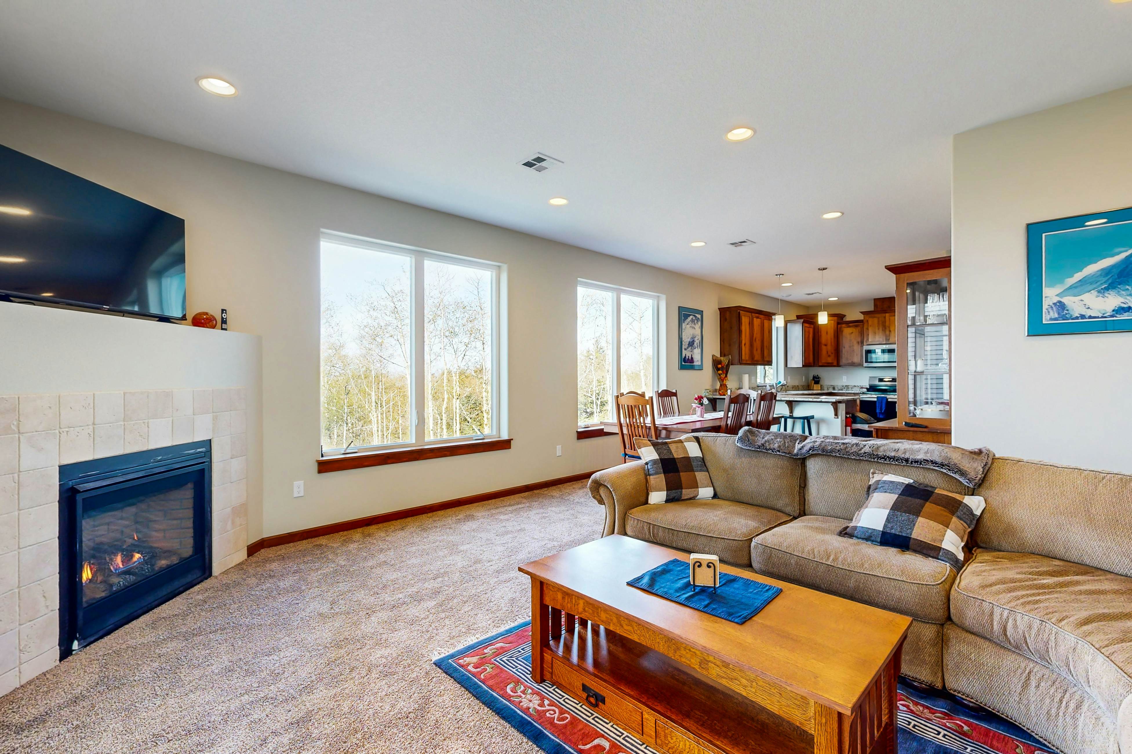 Comfortable home with ocean views with private hot tub deck fireplace WiFi