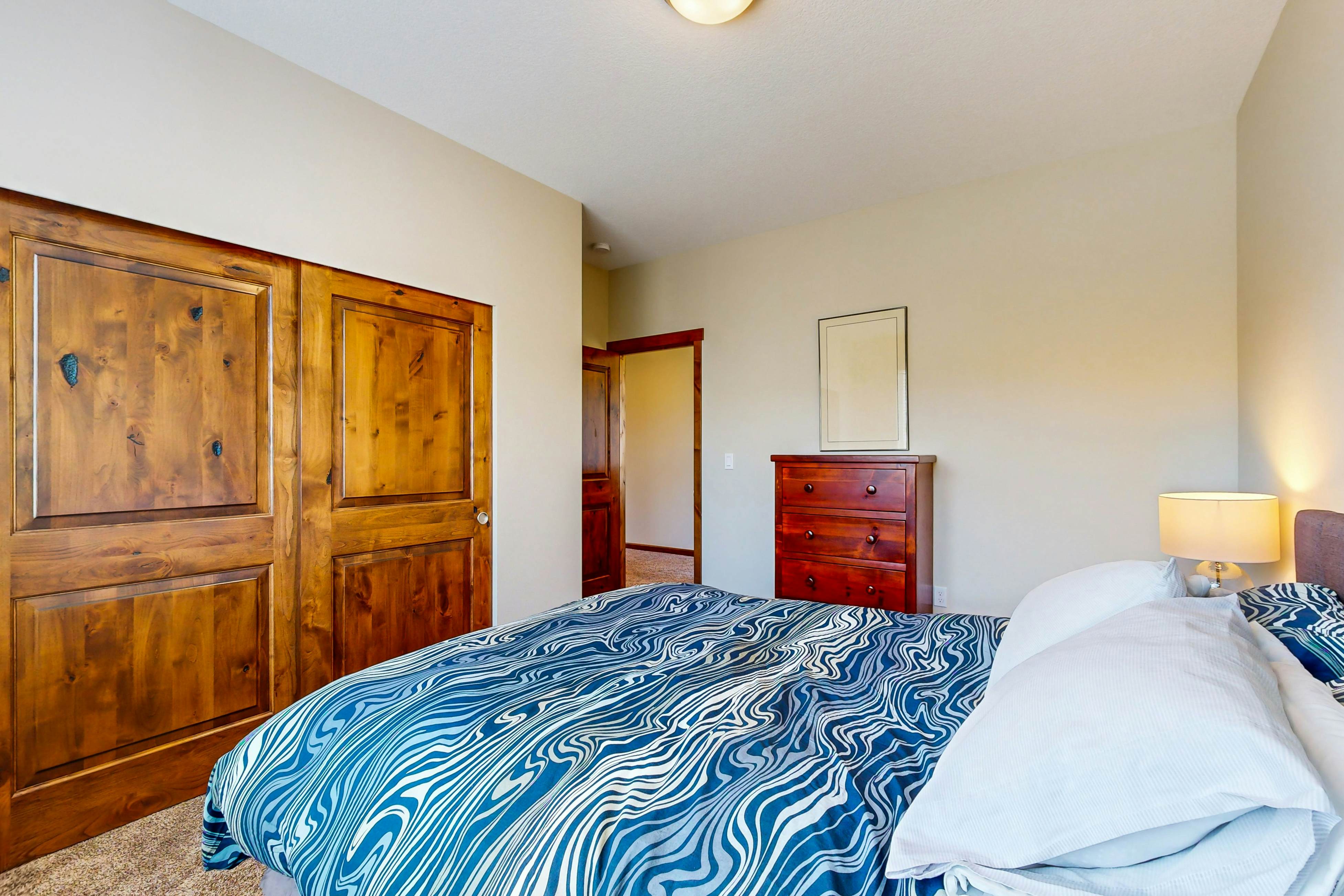 Comfortable home with ocean views with private hot tub deck fireplace WiFi