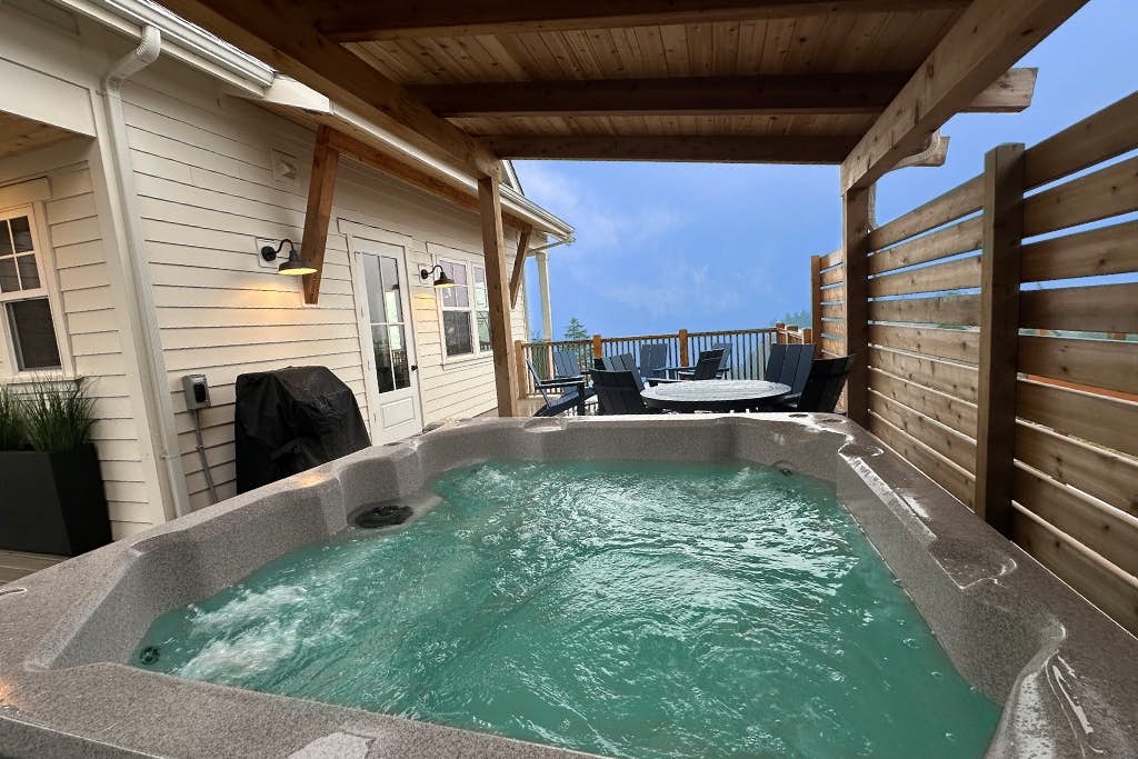 Family friendly home w/ ocean views, private hot tub, foosball table & gas grill