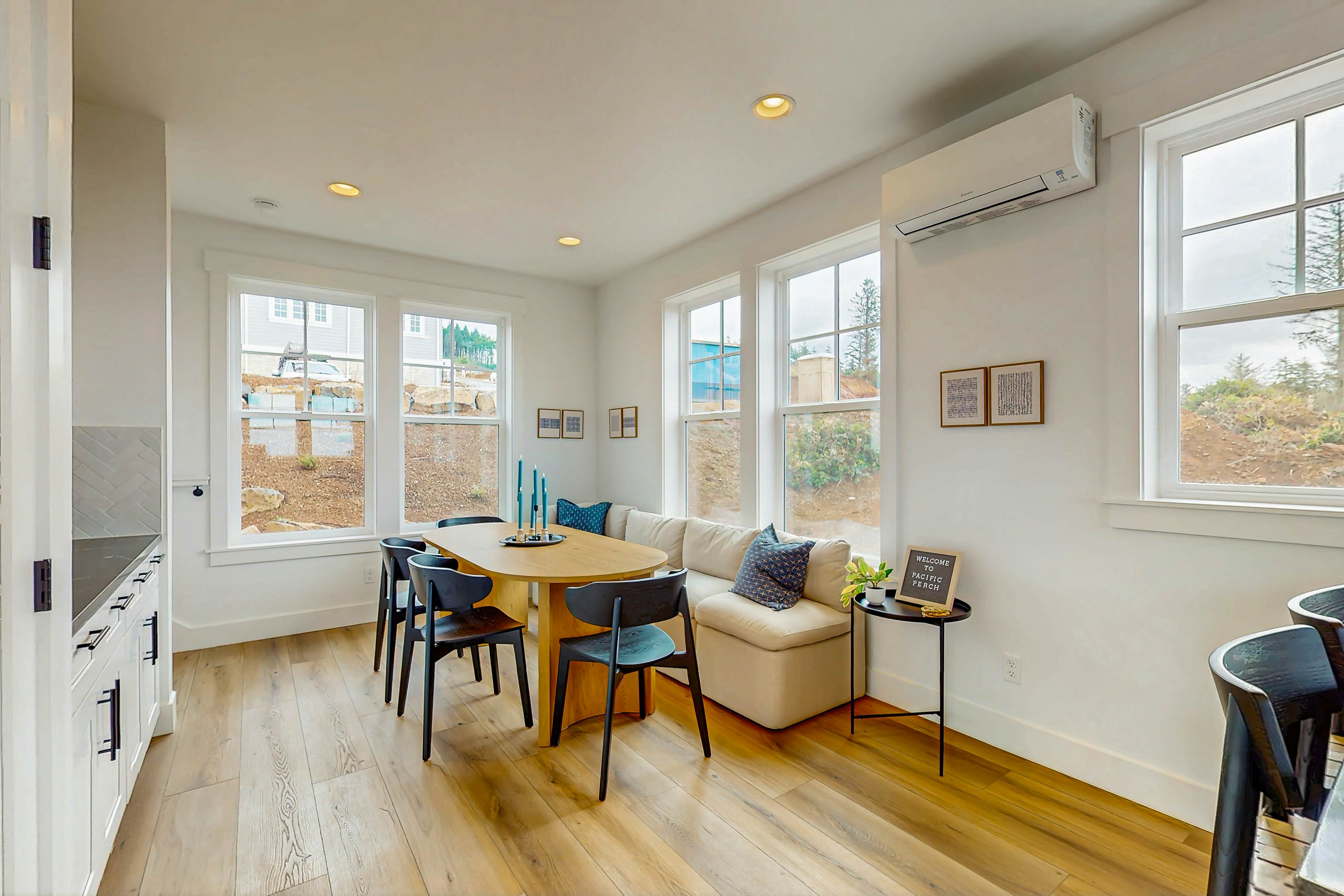 Family friendly home w/ ocean views, private hot tub, foosball table & gas grill