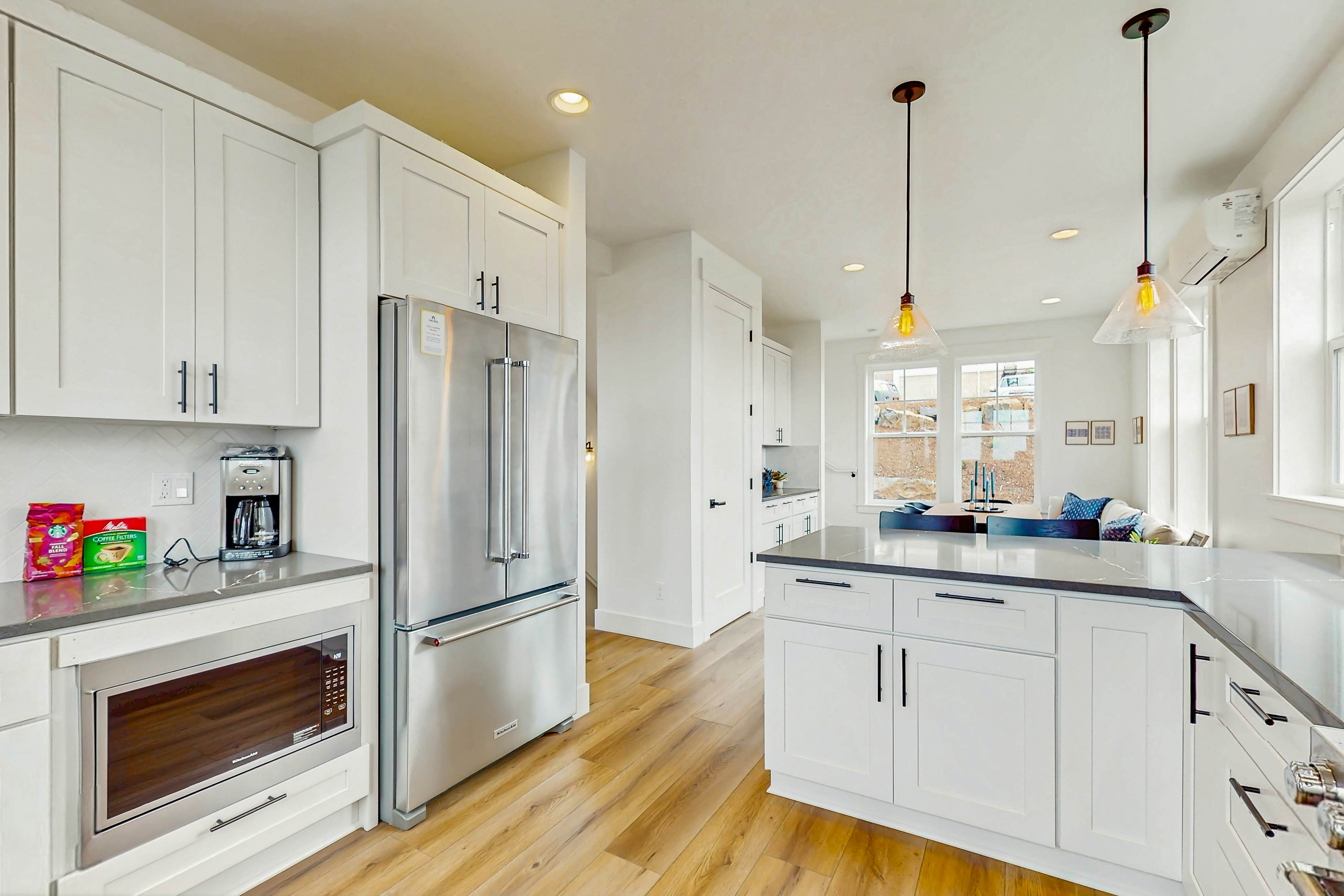 Family friendly home w/ ocean views, private hot tub, foosball table & gas grill