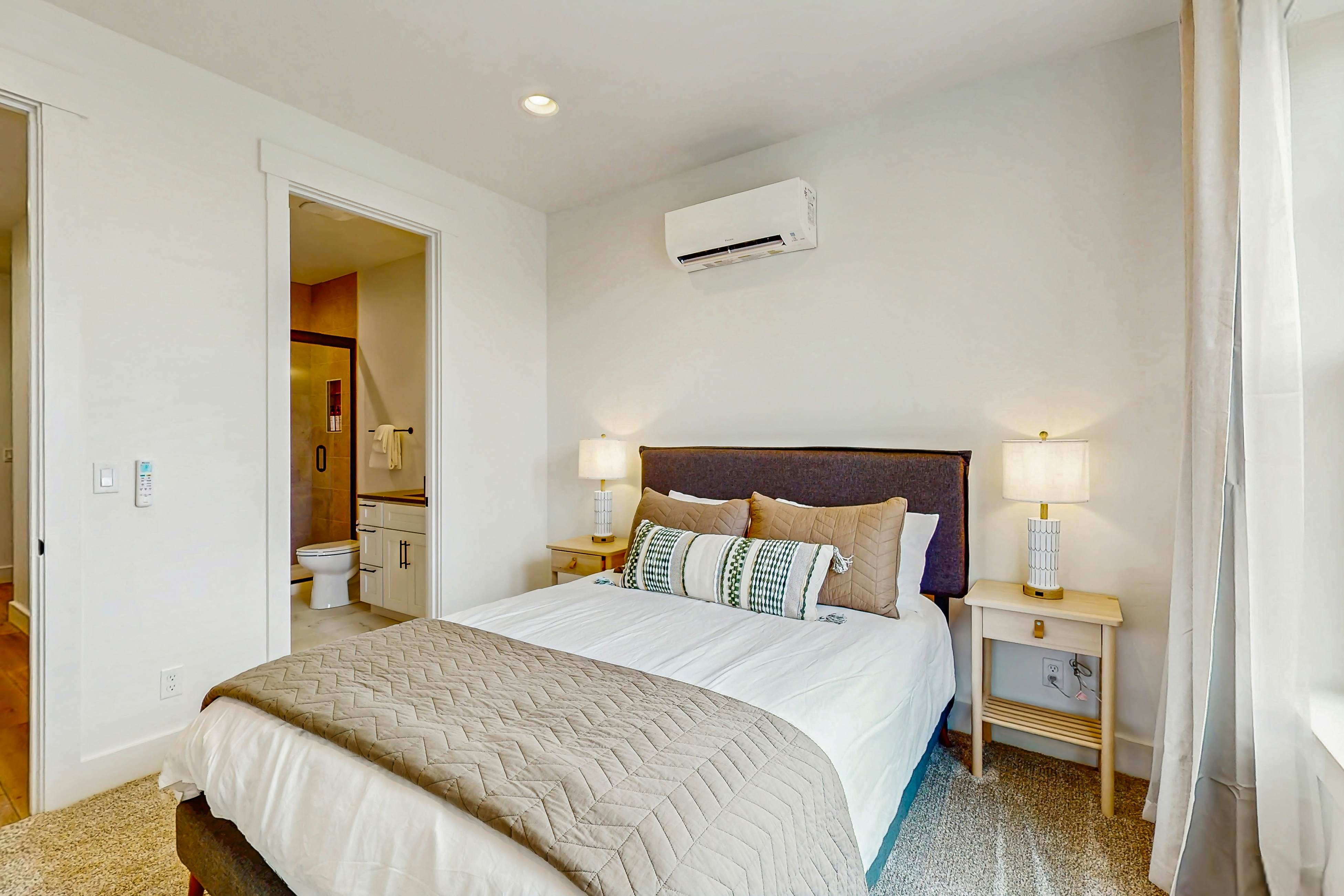 Family friendly home w/ ocean views, private hot tub, foosball table & gas grill