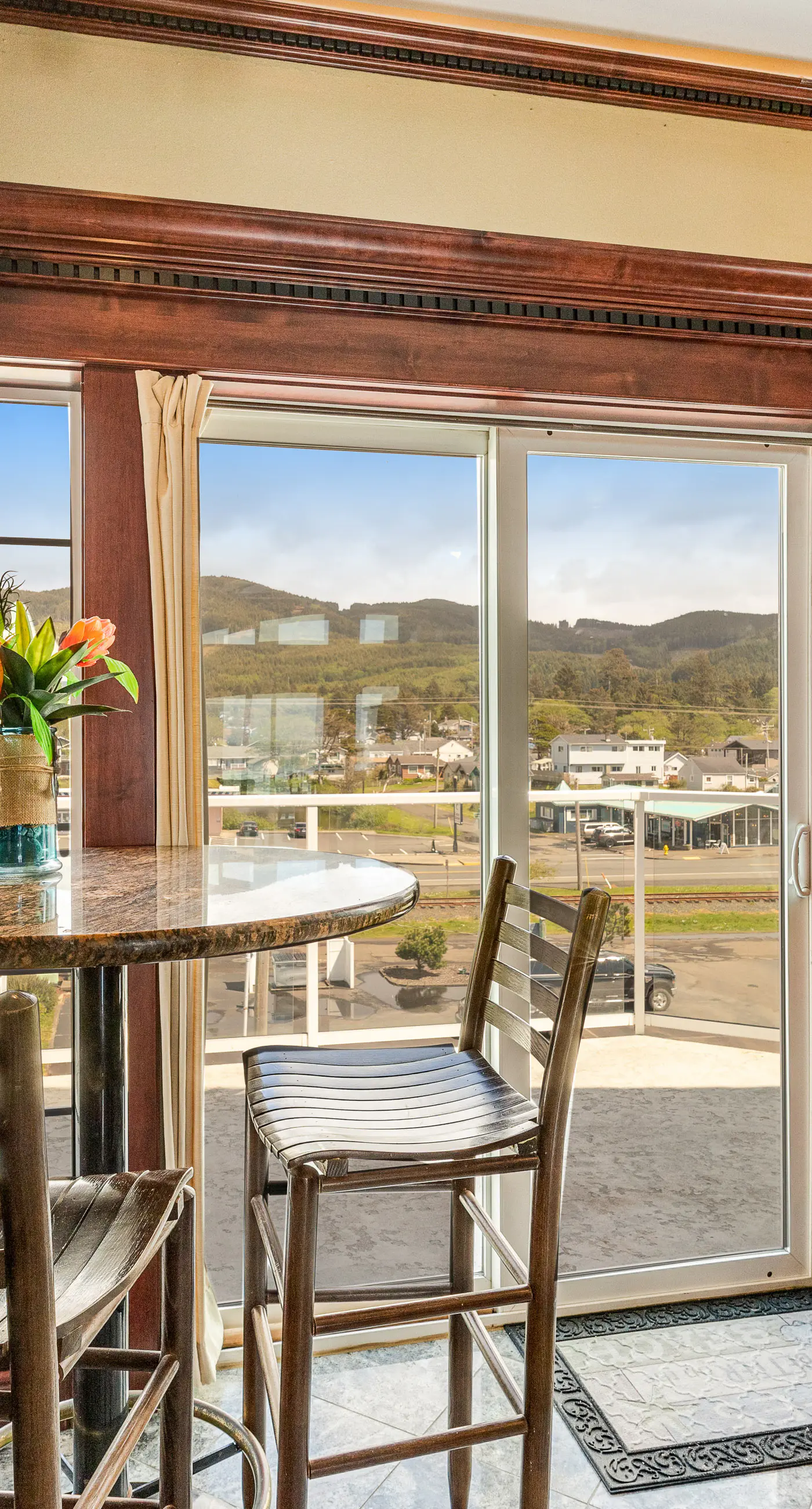 Oceanfront Villa with WiFi Private Hot Tub Balconies Beach Access and Game Room