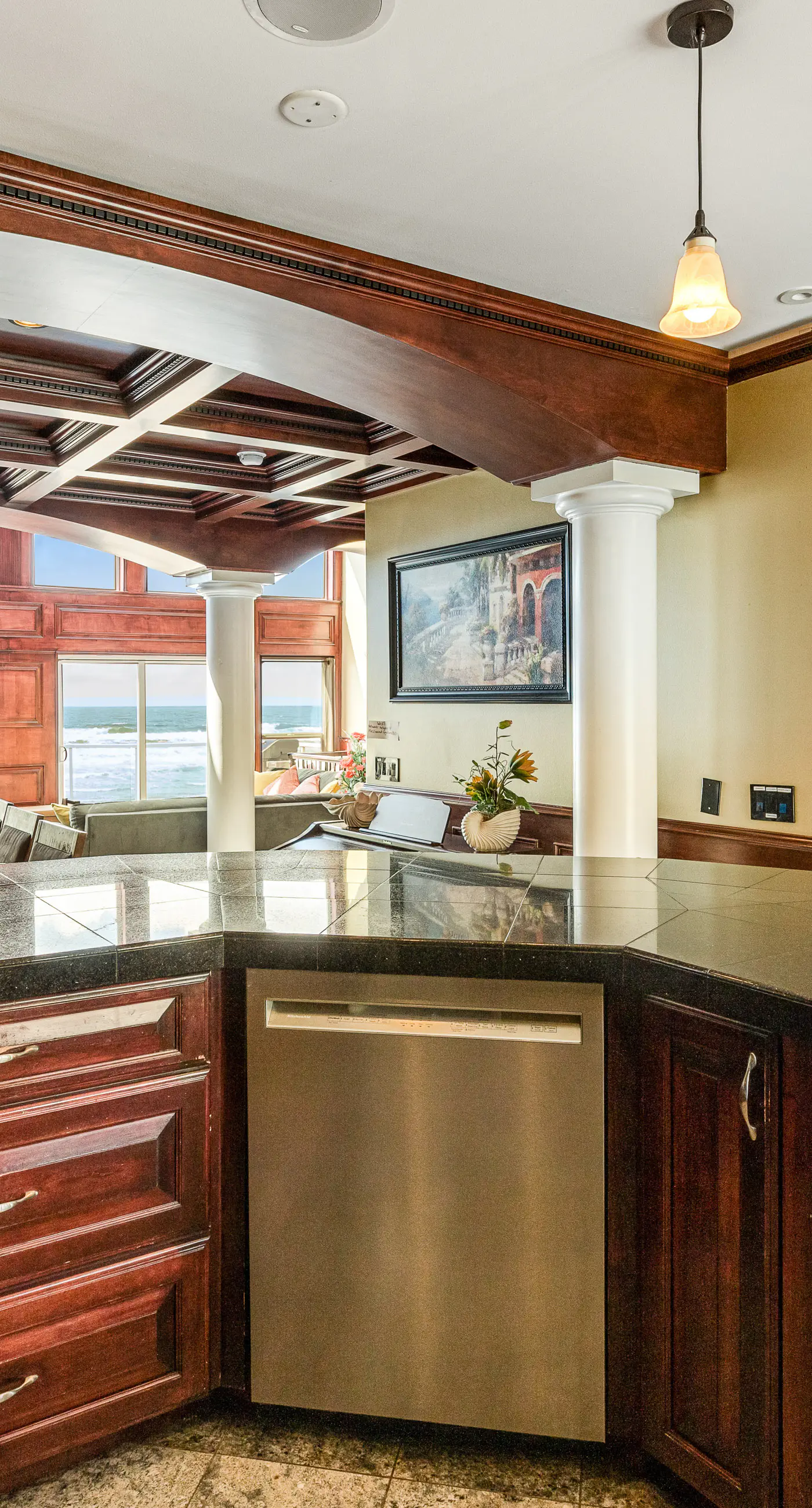 Oceanfront Villa with WiFi Private Hot Tub Balconies Beach Access and Game Room