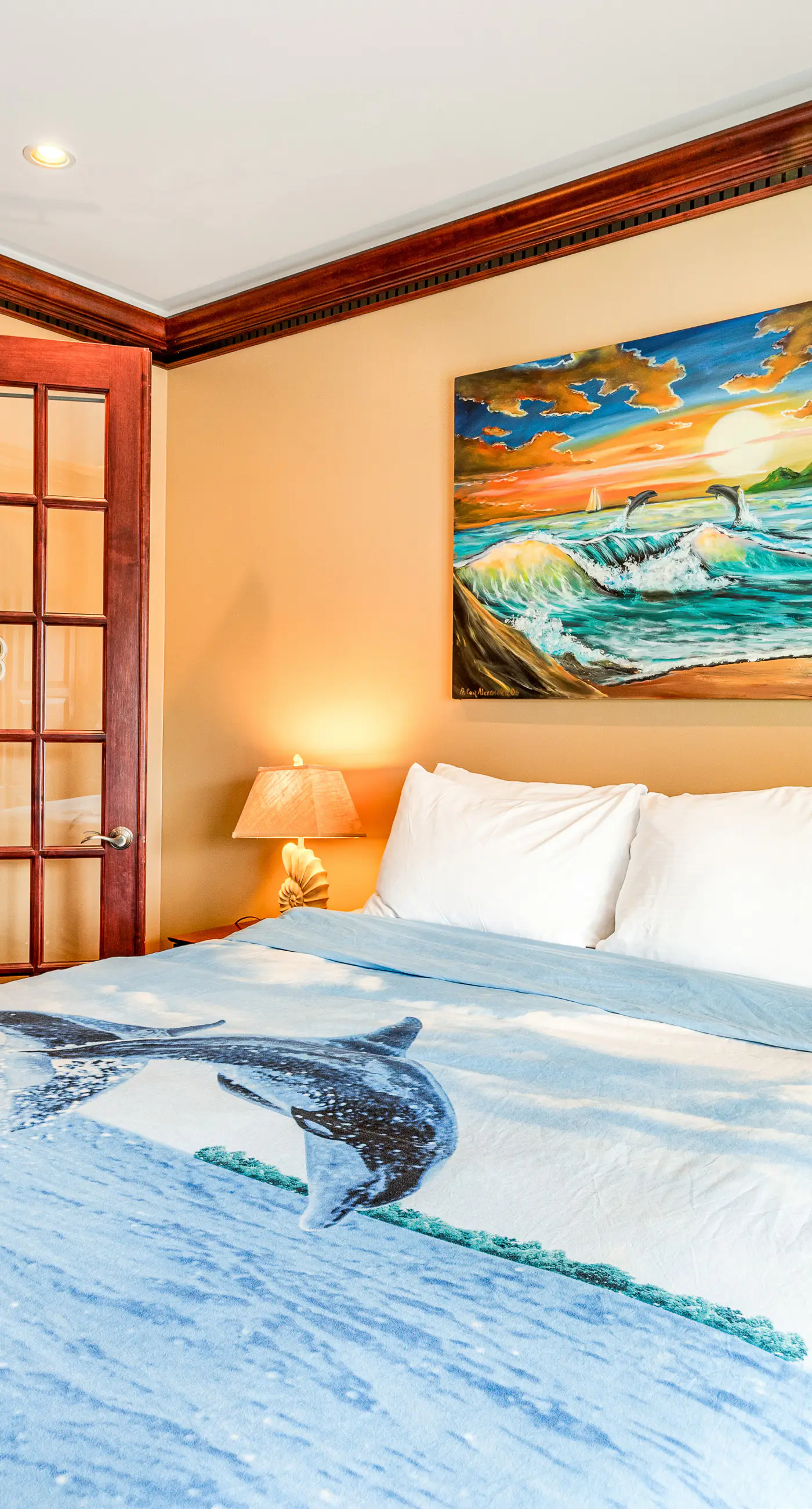 Oceanfront Villa with WiFi Private Hot Tub Balconies Beach Access and Game Room