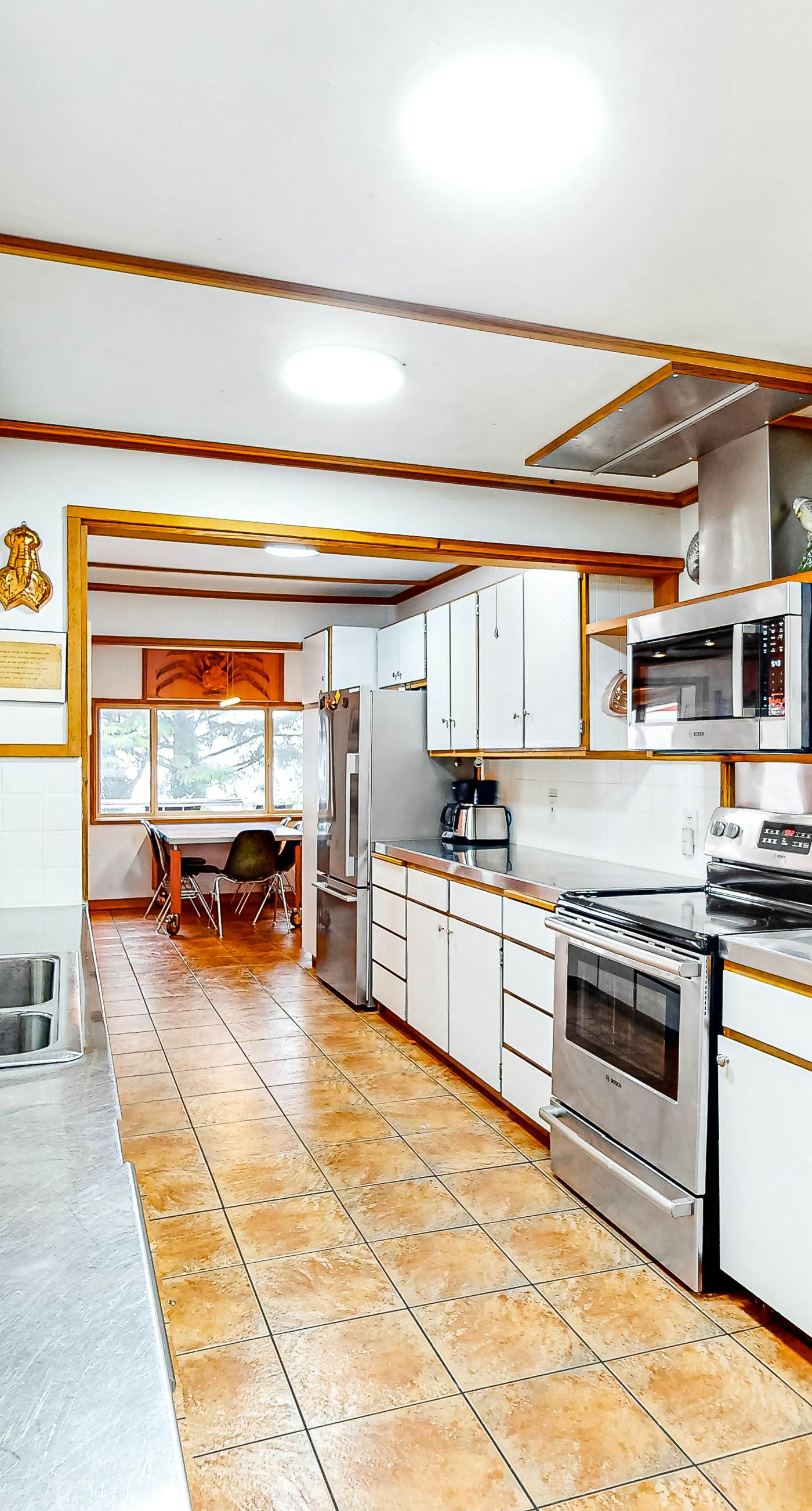 Delightful dog friendly home with bay views private hot tub and sauna