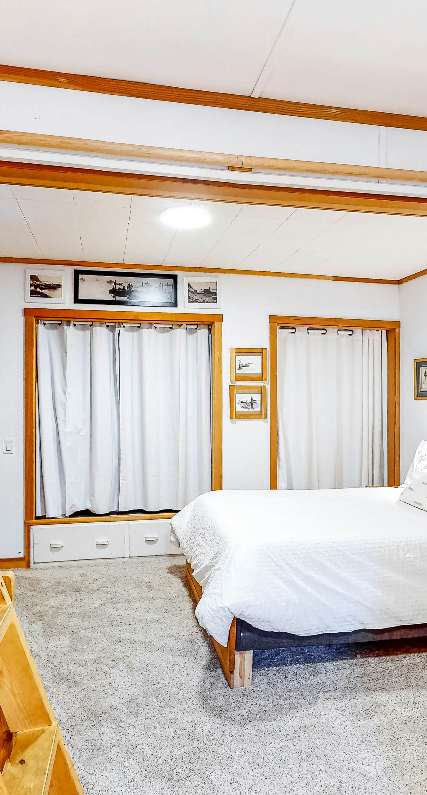 Delightful dog friendly home with bay views private hot tub and sauna