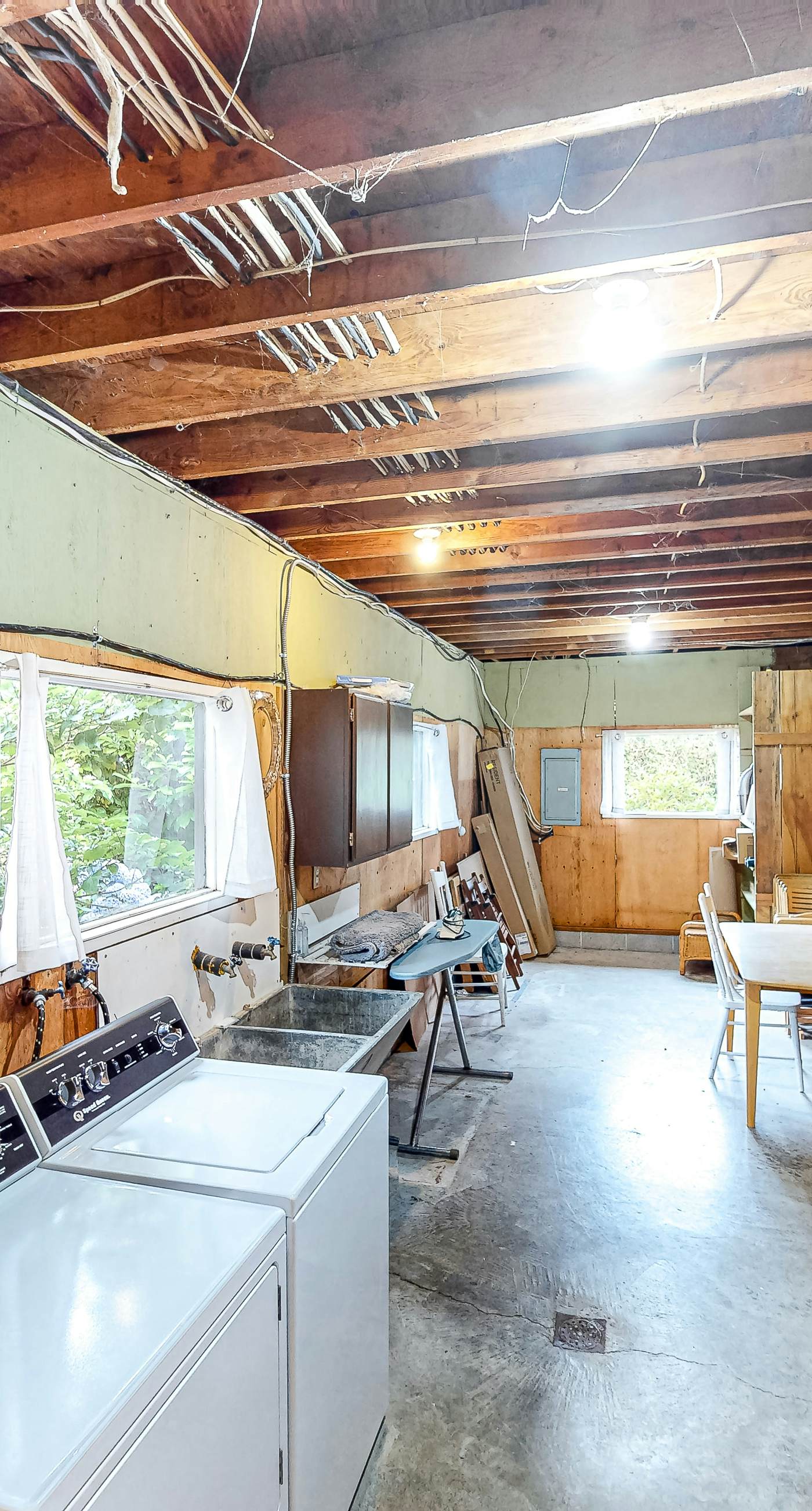 Delightful dog friendly home with bay views private hot tub and sauna