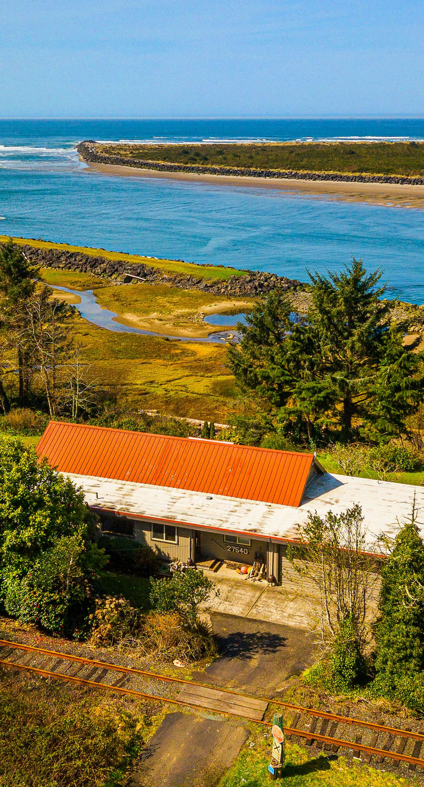 Delightful dog friendly home with bay views private hot tub and sauna