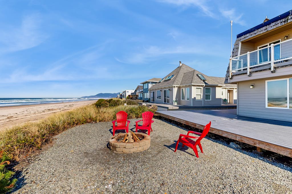 Oceanfront home with a washer dryer and beach access