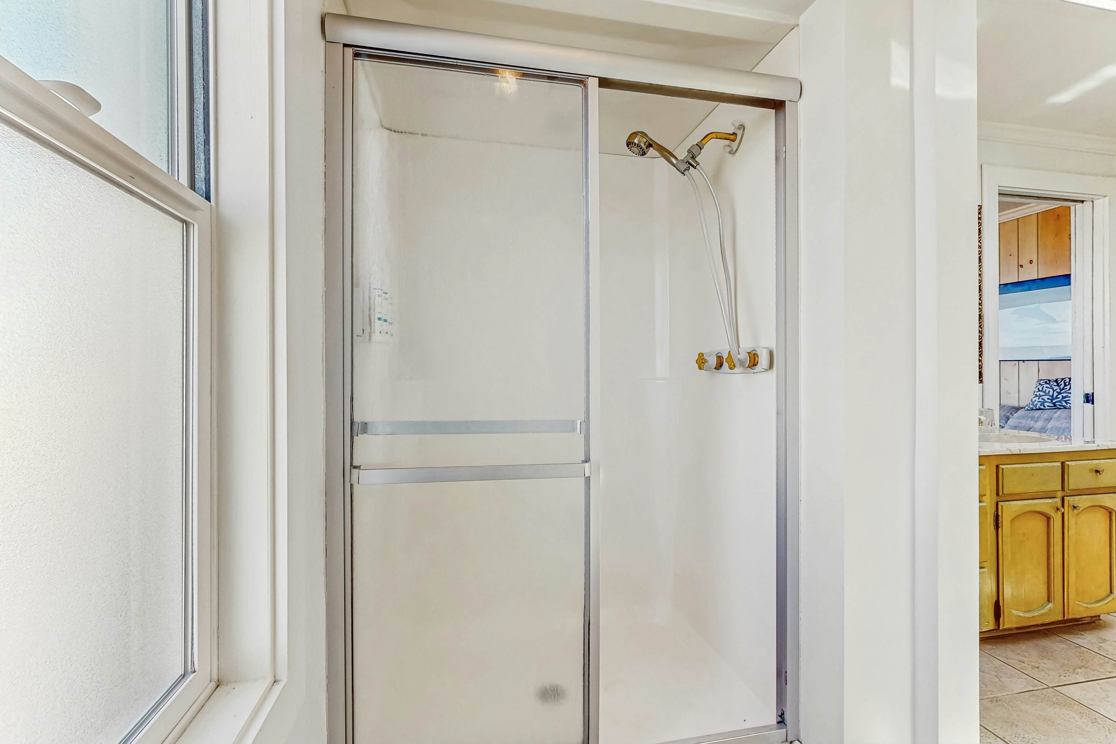 Oceanfront home with a washer dryer and beach access