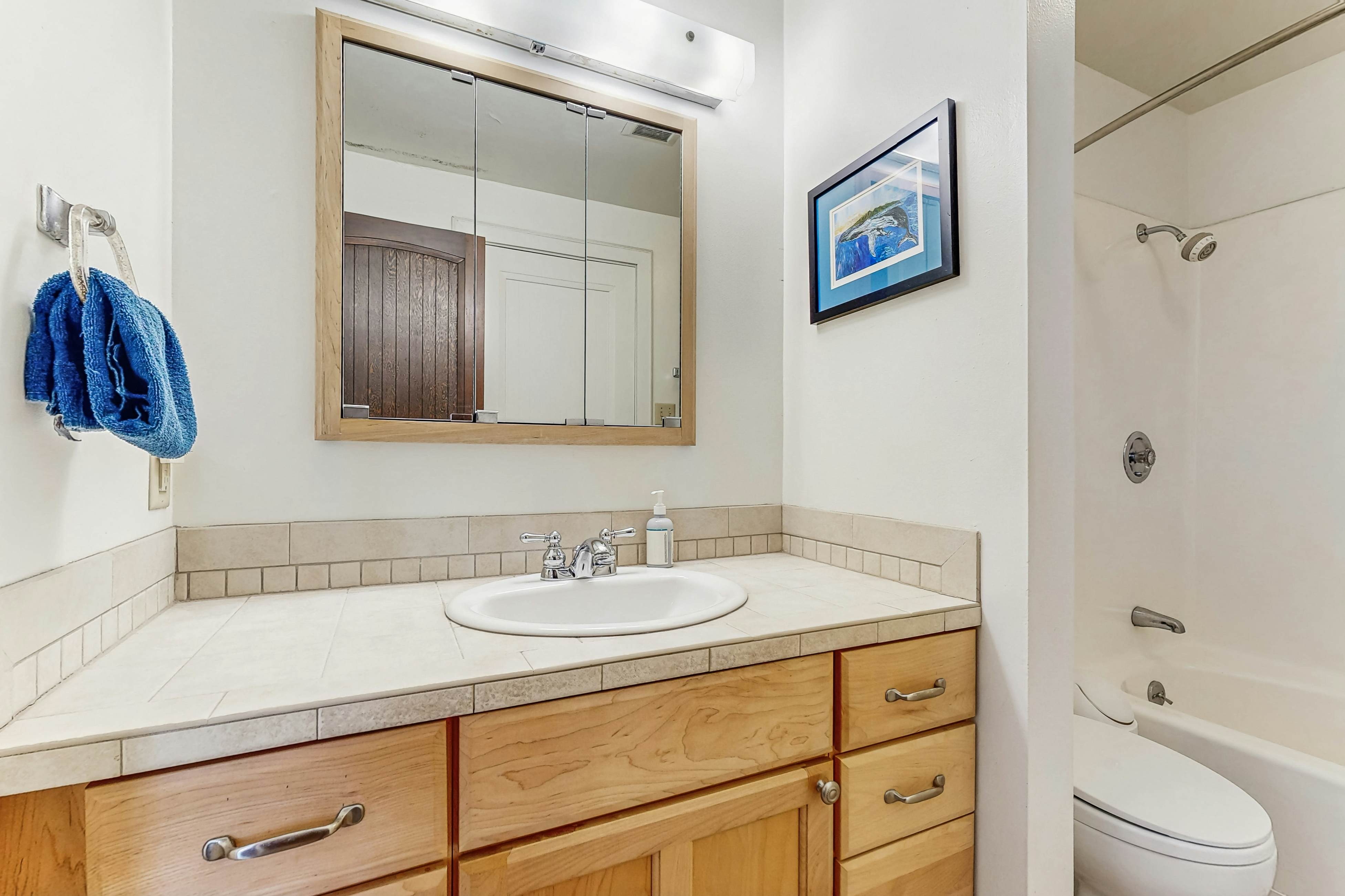 Oceanfront home with a washer dryer and beach access