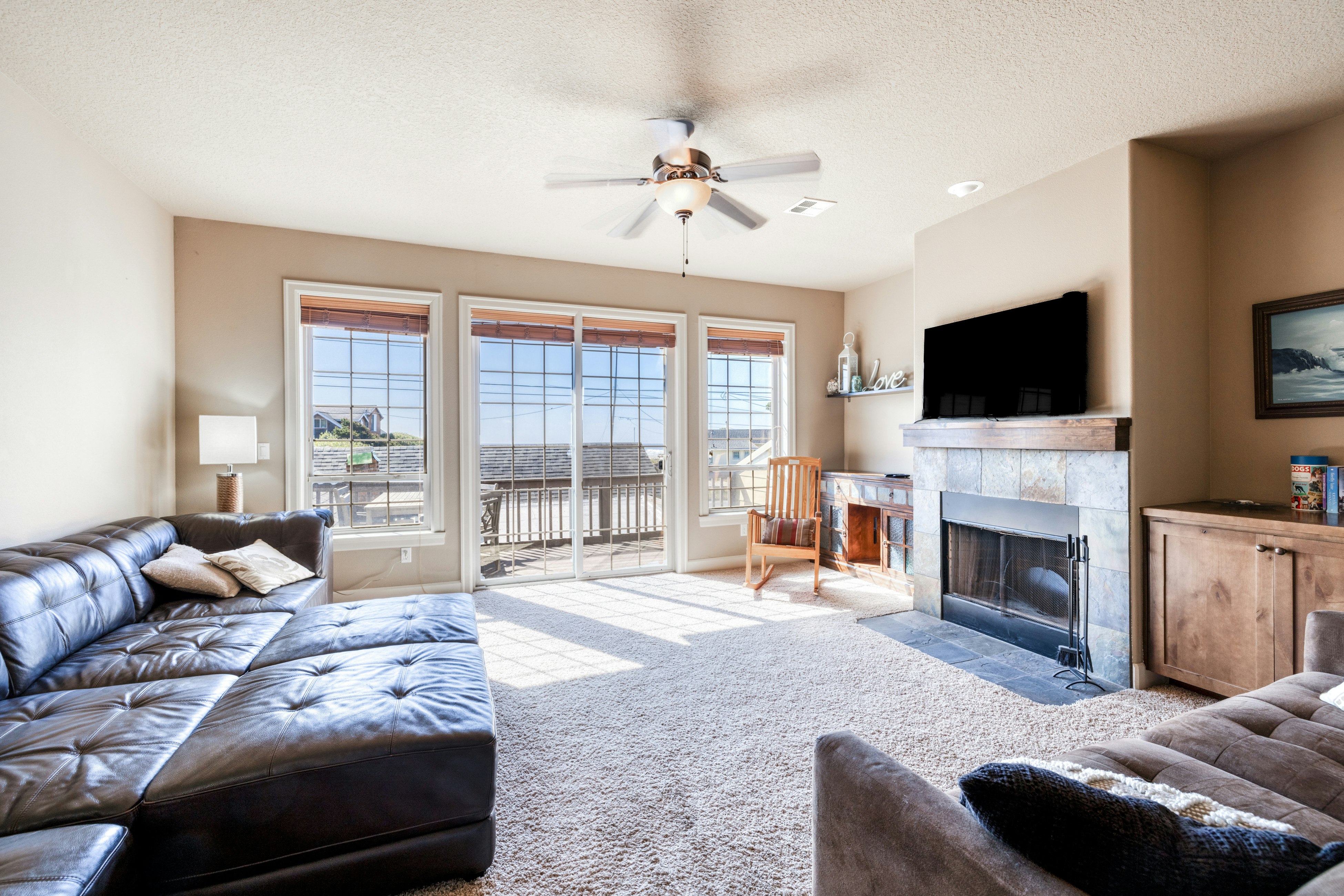 Three-story condo with ocean/sunset view & game room, 500 feet to beach