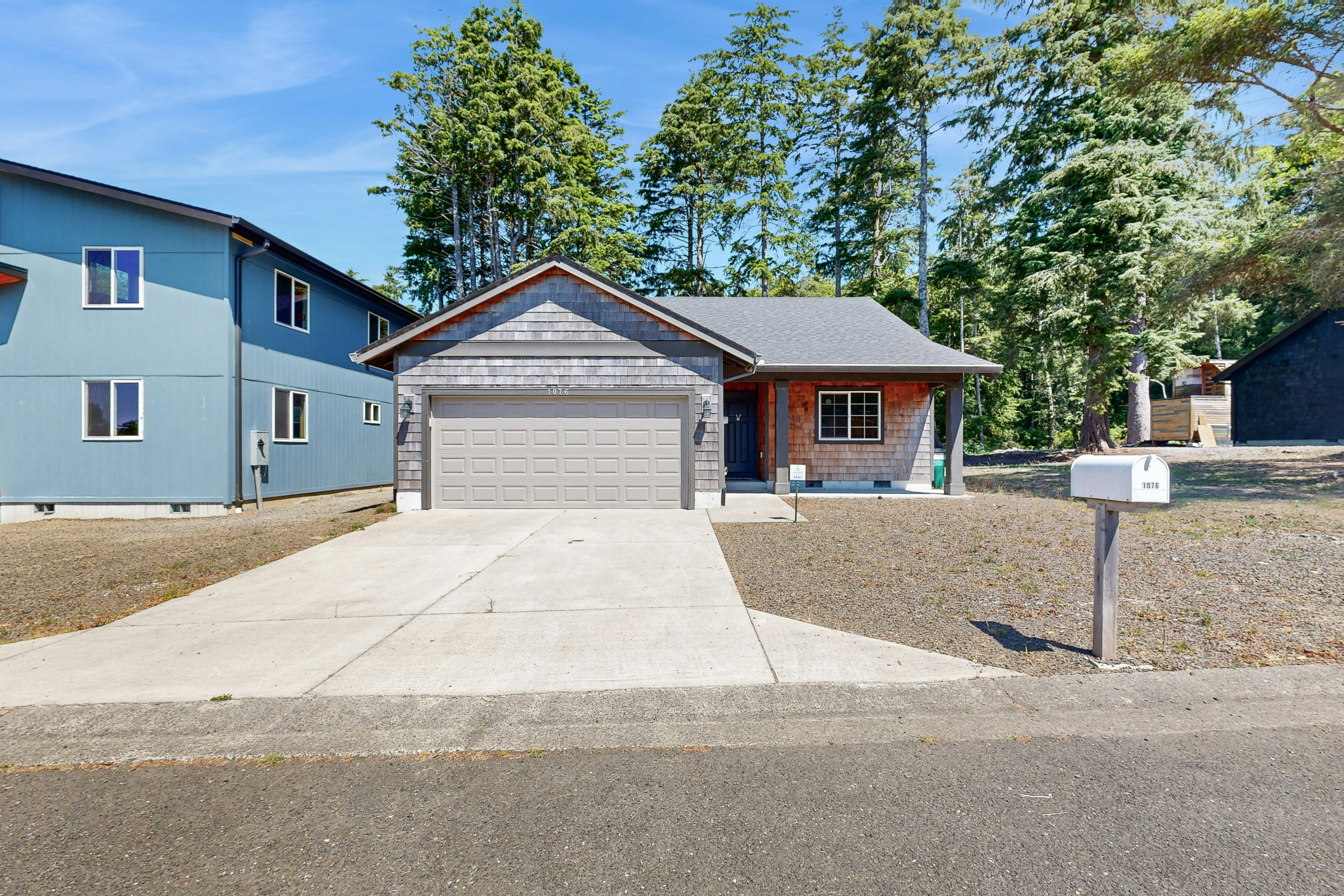 Indulge in Ocean Bliss: Where Elegance Meets Ocean Breeze