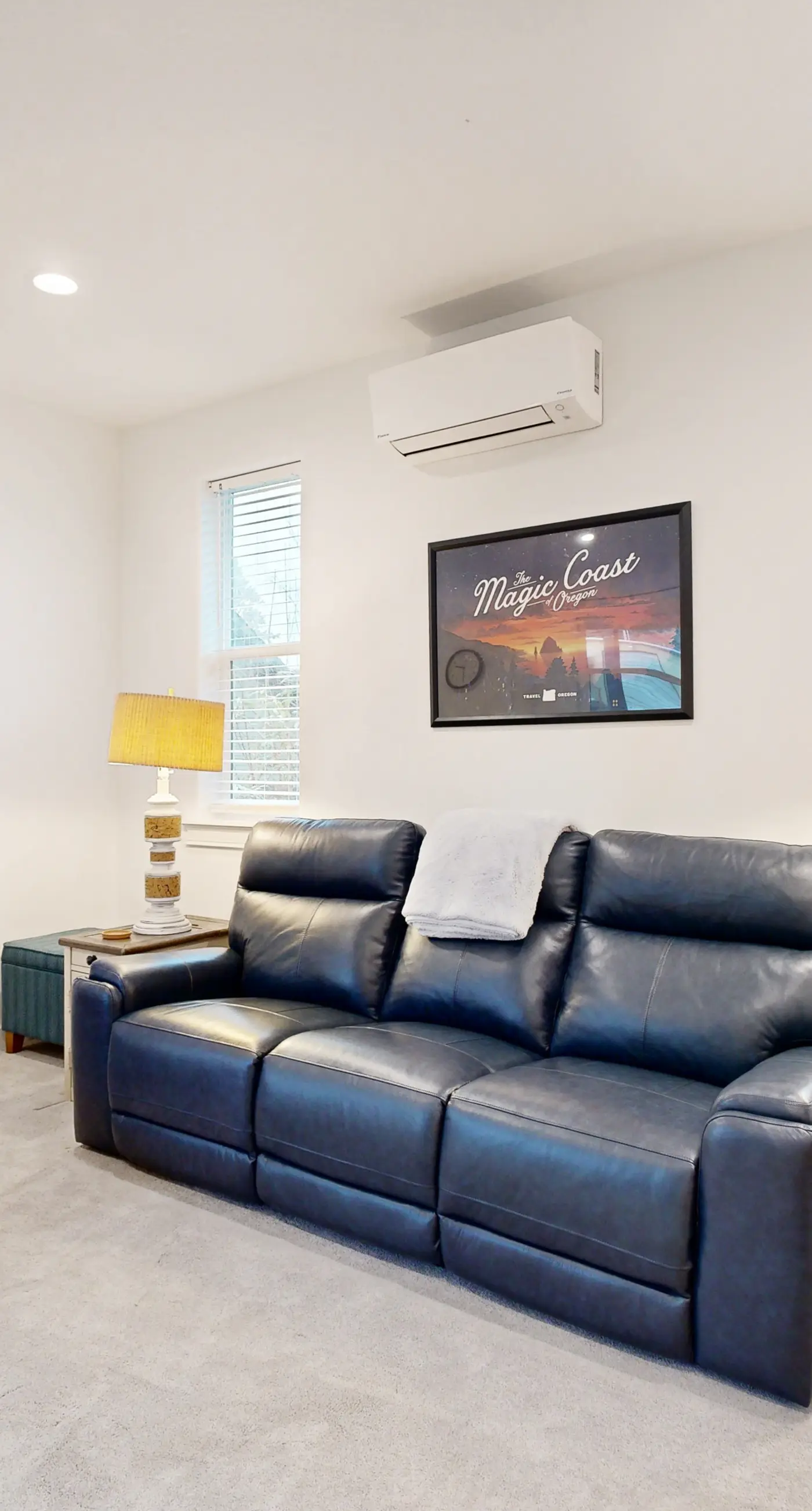 Charming coastal retreat near the beach with smart TV fireplace and games