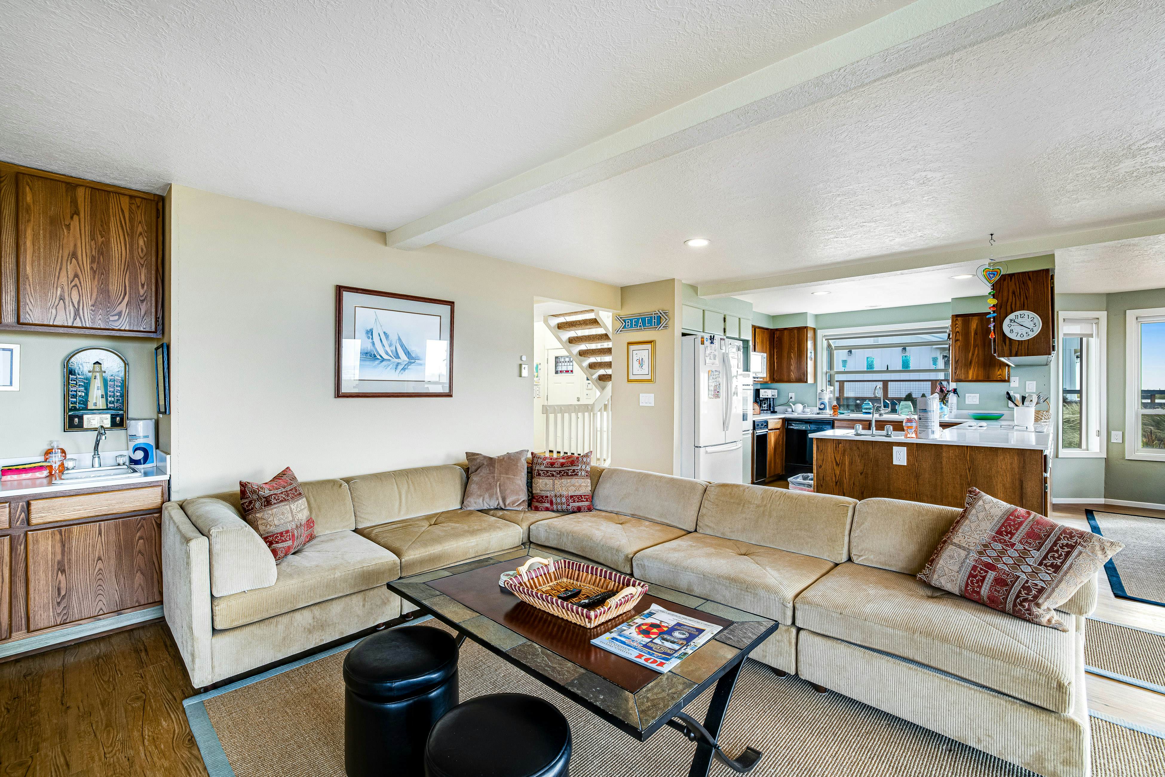 Oceanfront Home with Incredible Views, Patio, Deck & WiFi - Steps to the Beach