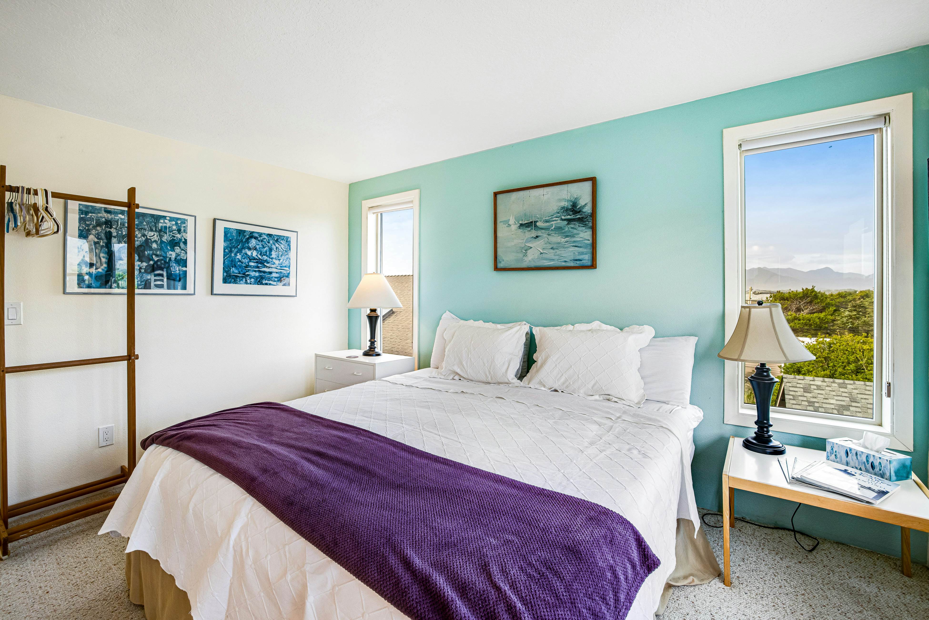 Oceanfront Home with Incredible Views, Patio, Deck & WiFi - Steps to the Beach